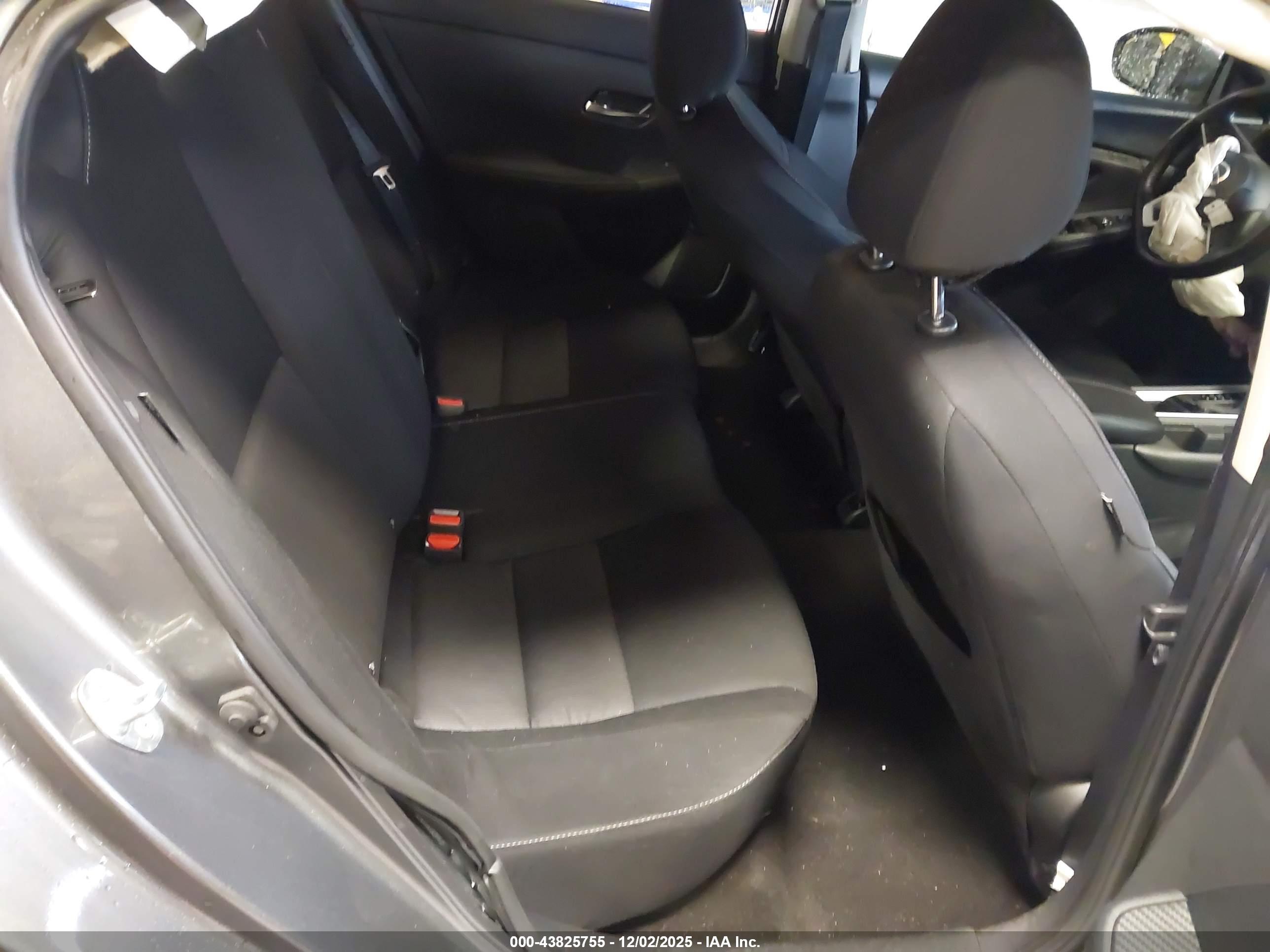 NISSAN SENTRA image 8