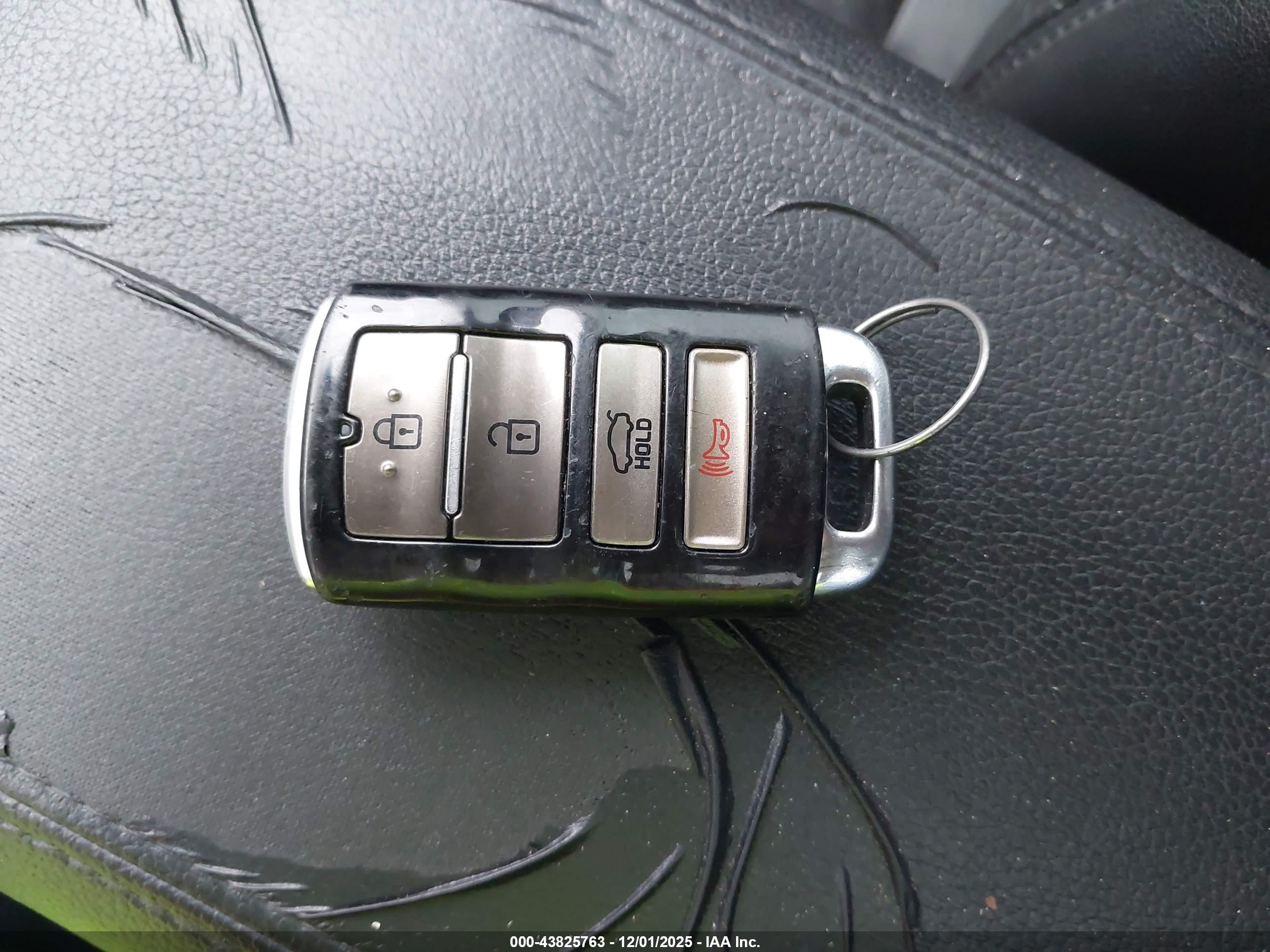 KIA CADENZA image 11