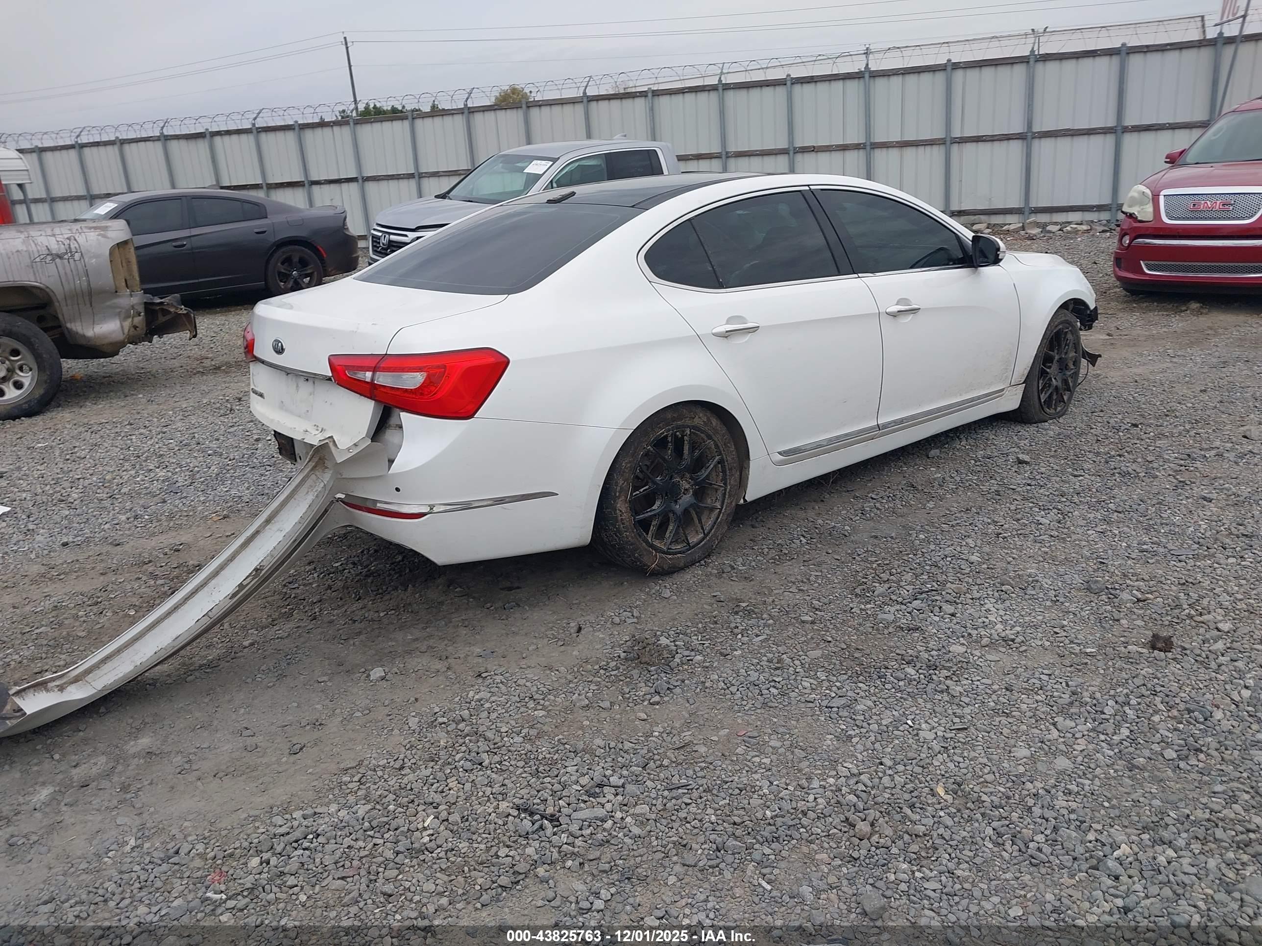 KIA CADENZA image 4