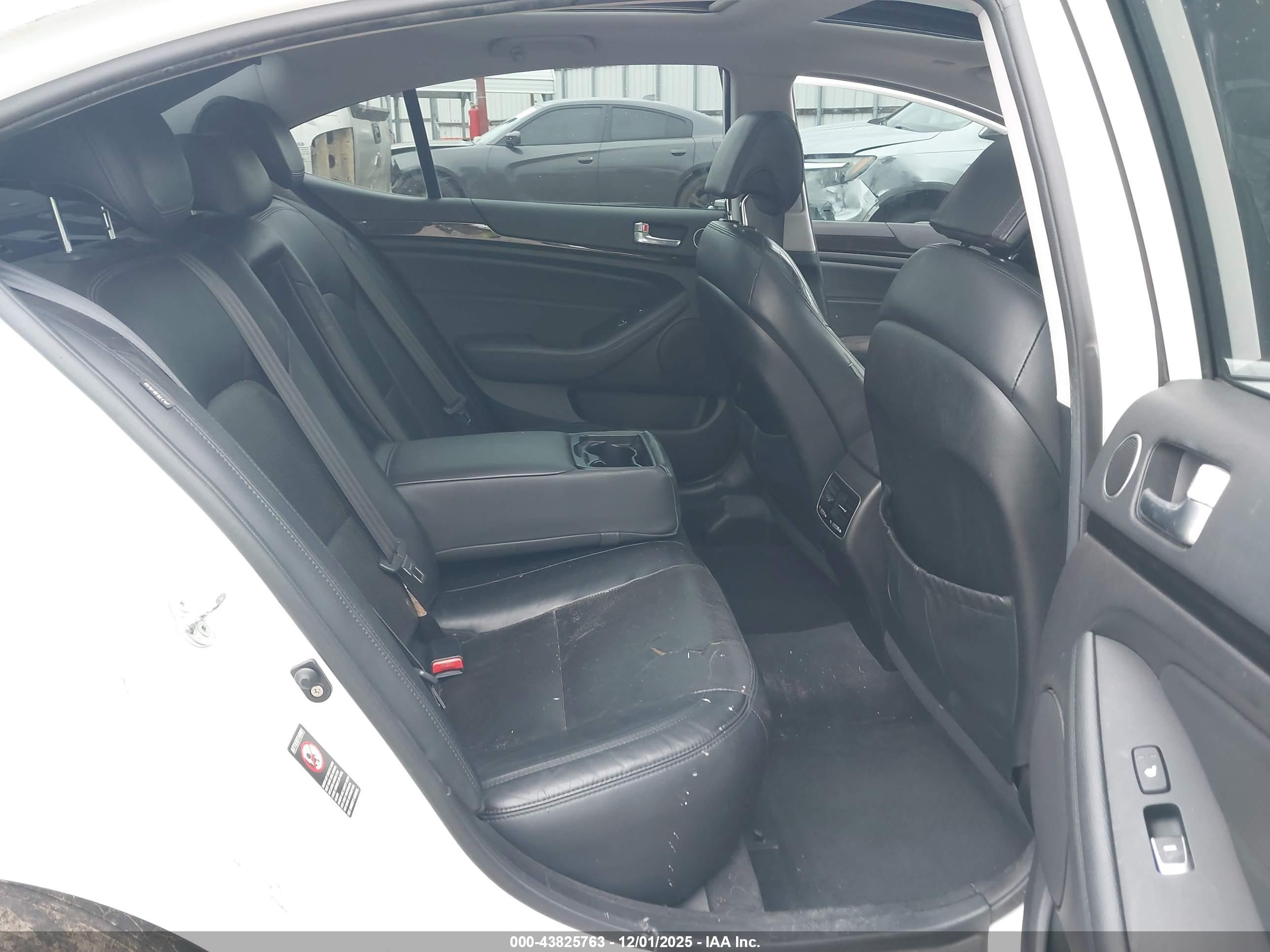 KIA CADENZA image 8