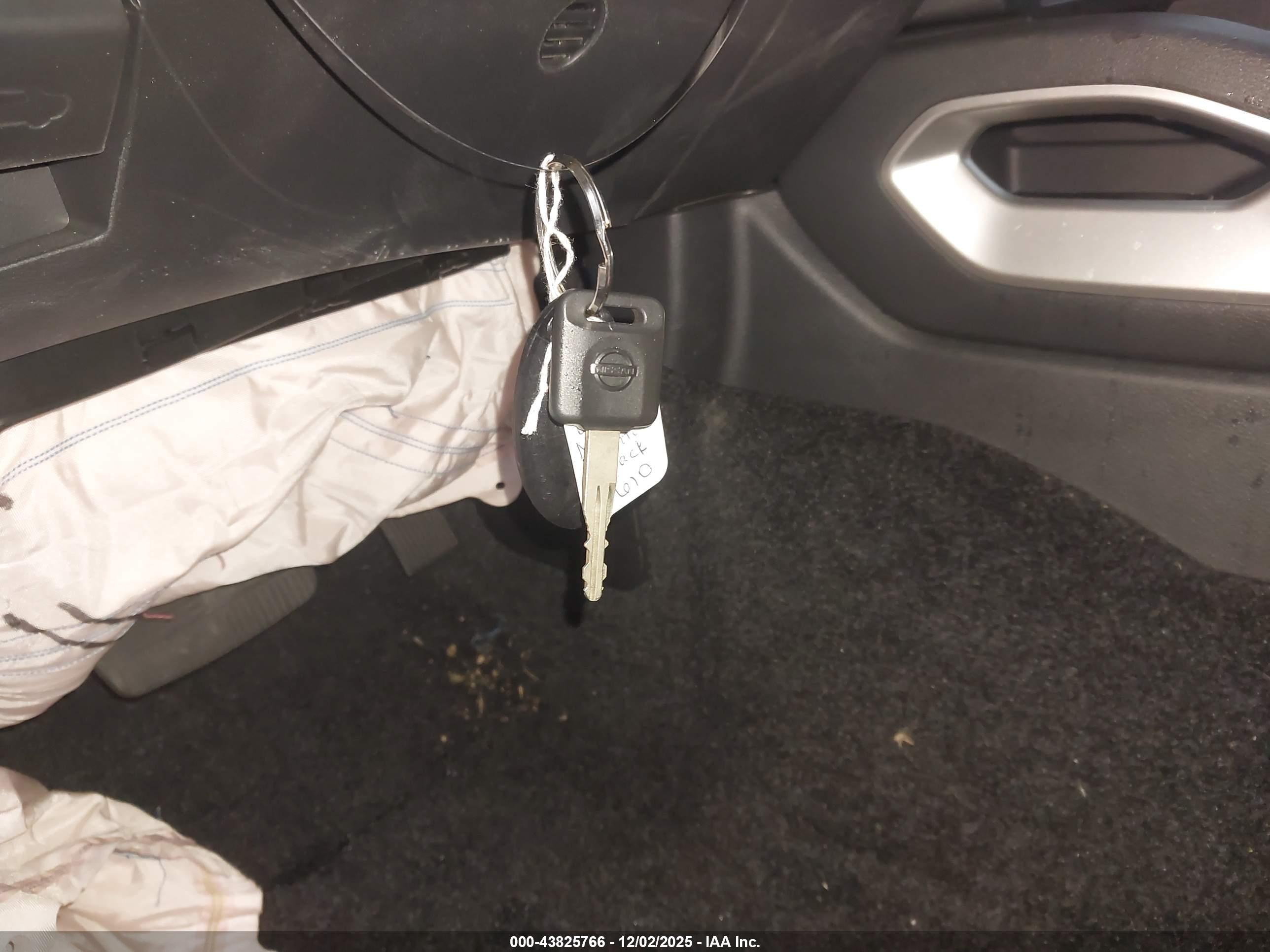 NISSAN FRONTIER image 11