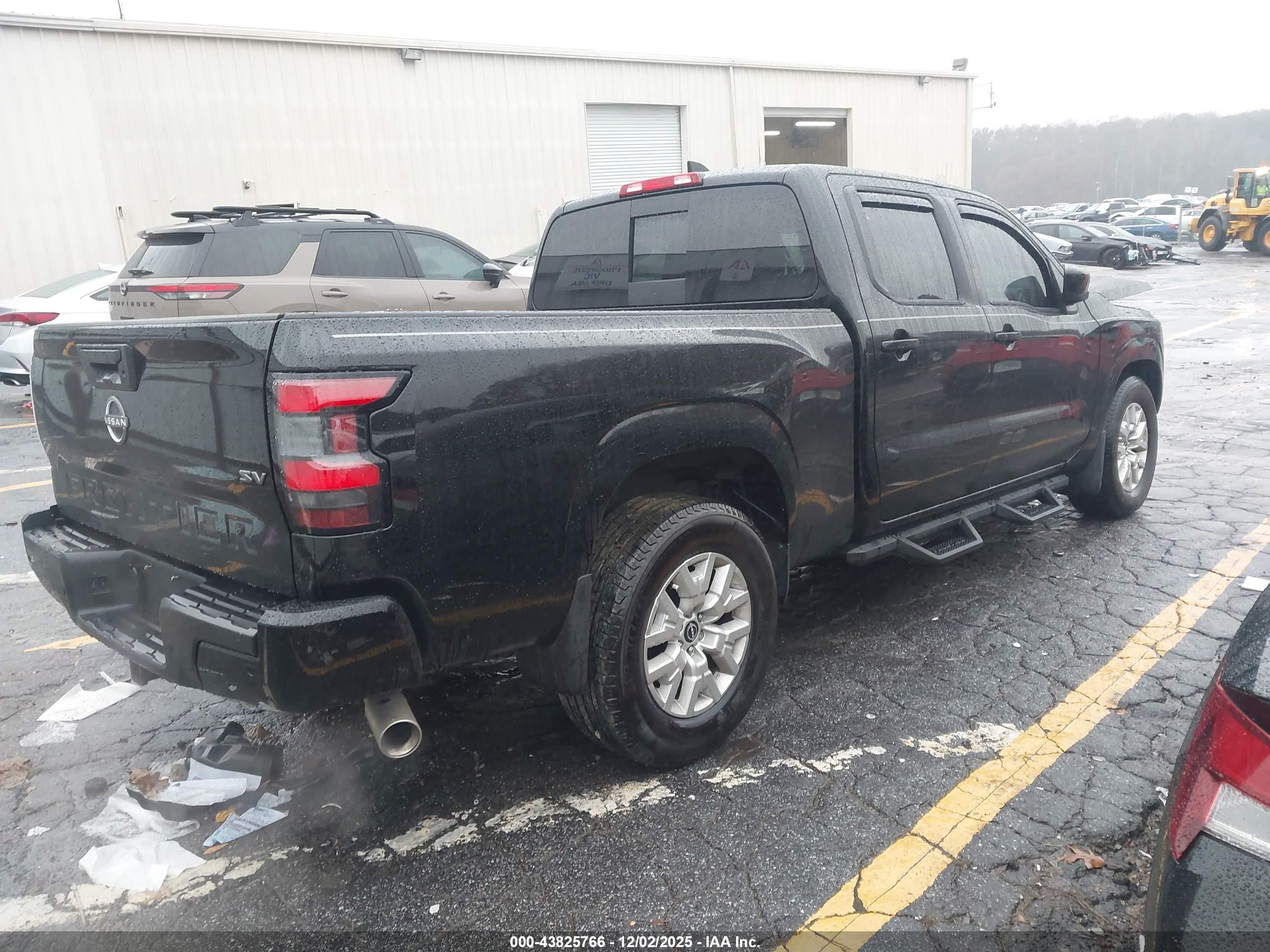 NISSAN FRONTIER image 4