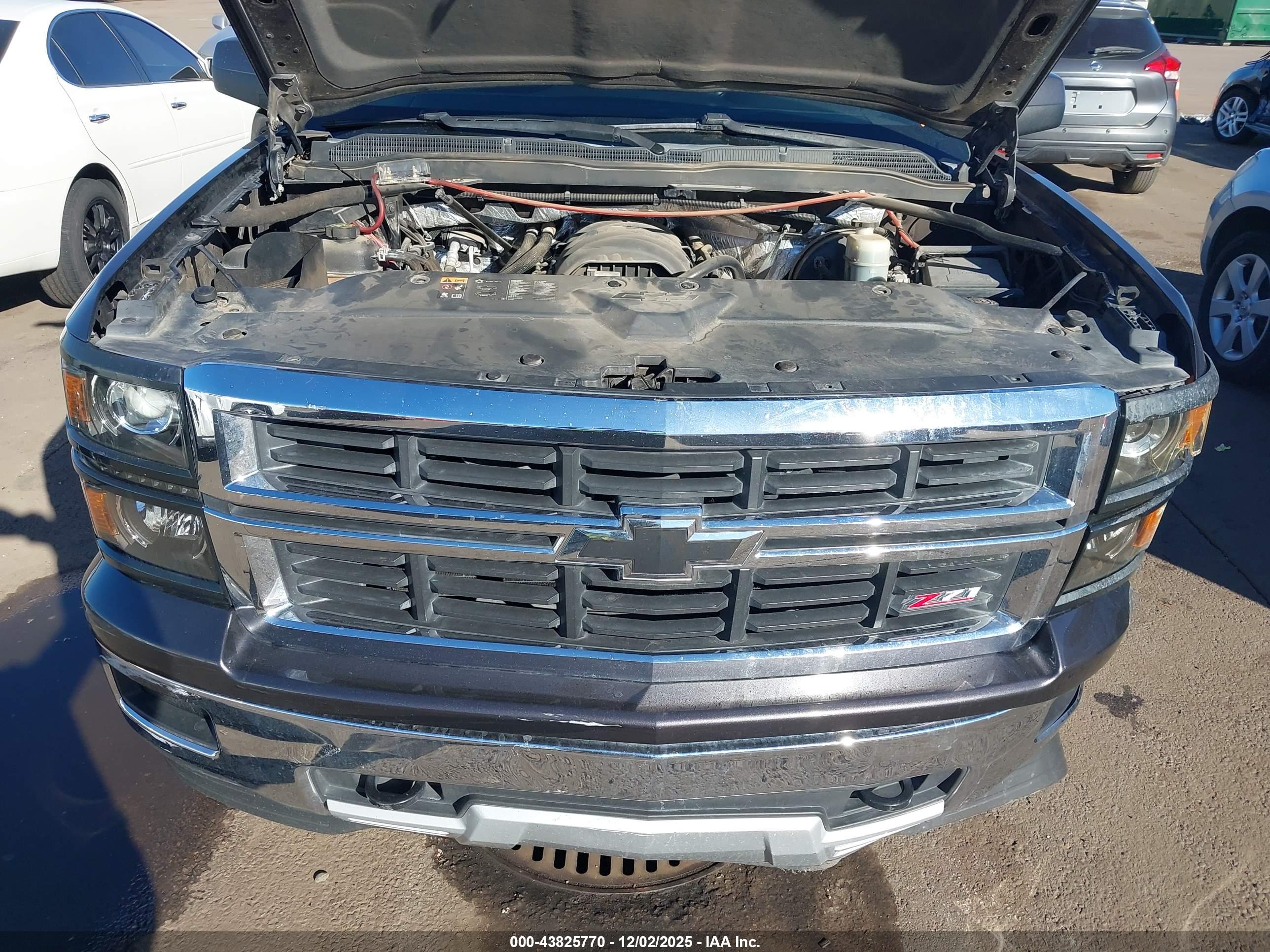 CHEVROLET SILVERADO image 10