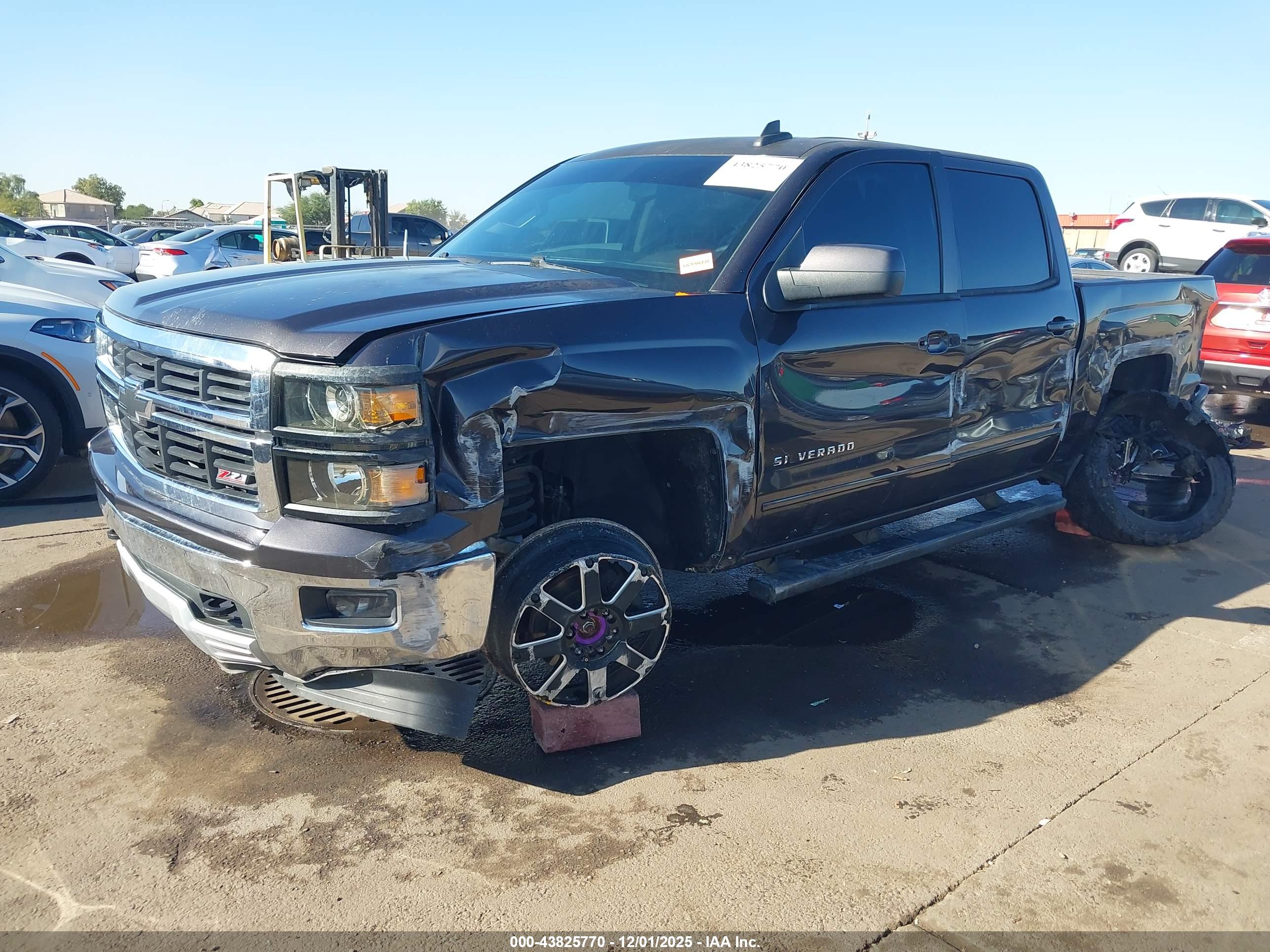 CHEVROLET SILVERADO image 2