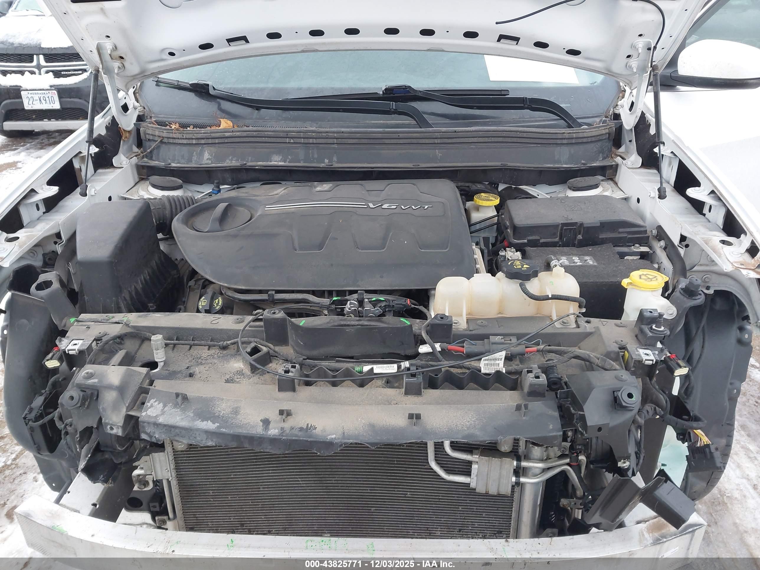 JEEP CHEROKEE image 10