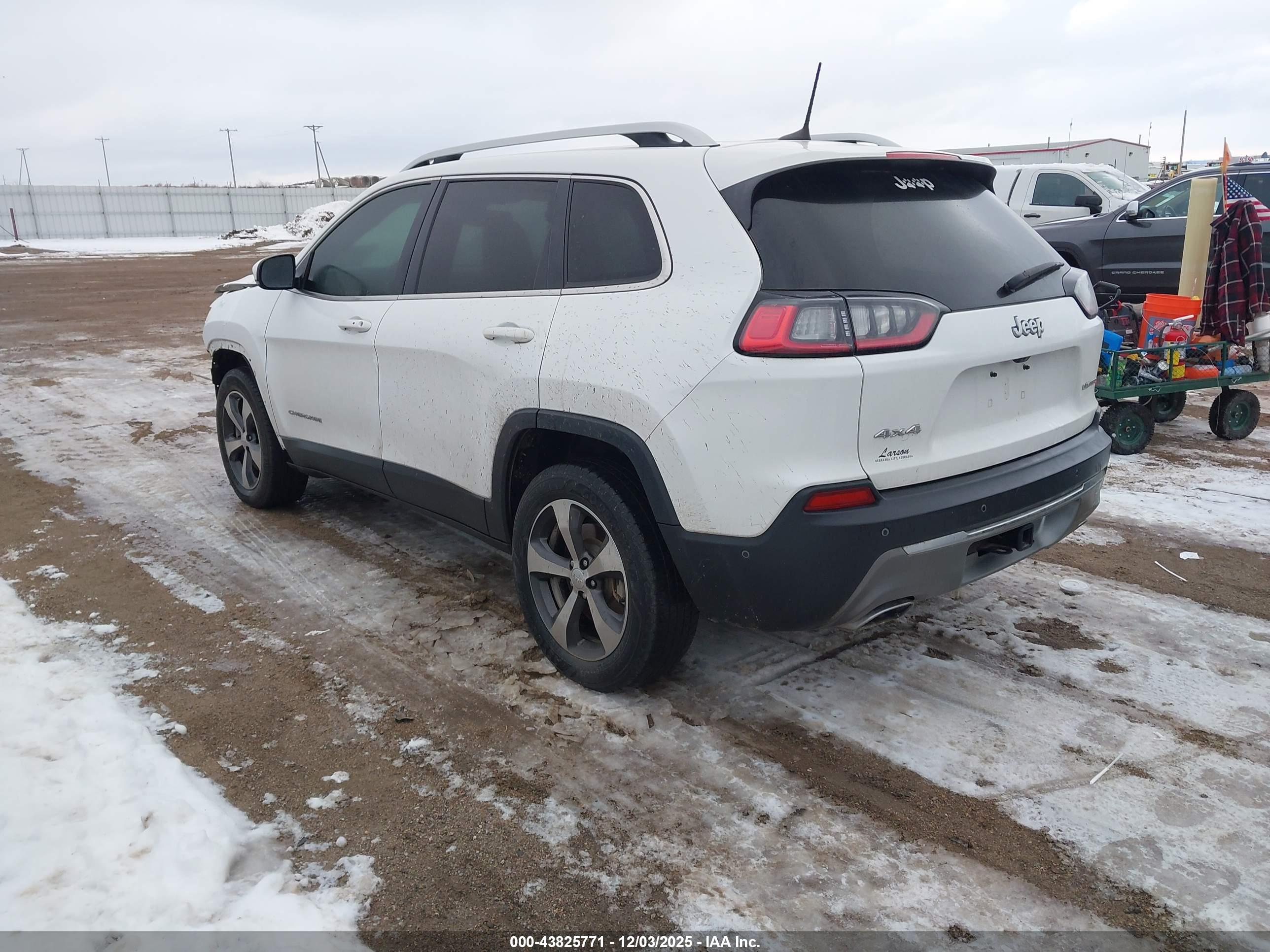JEEP CHEROKEE image 3