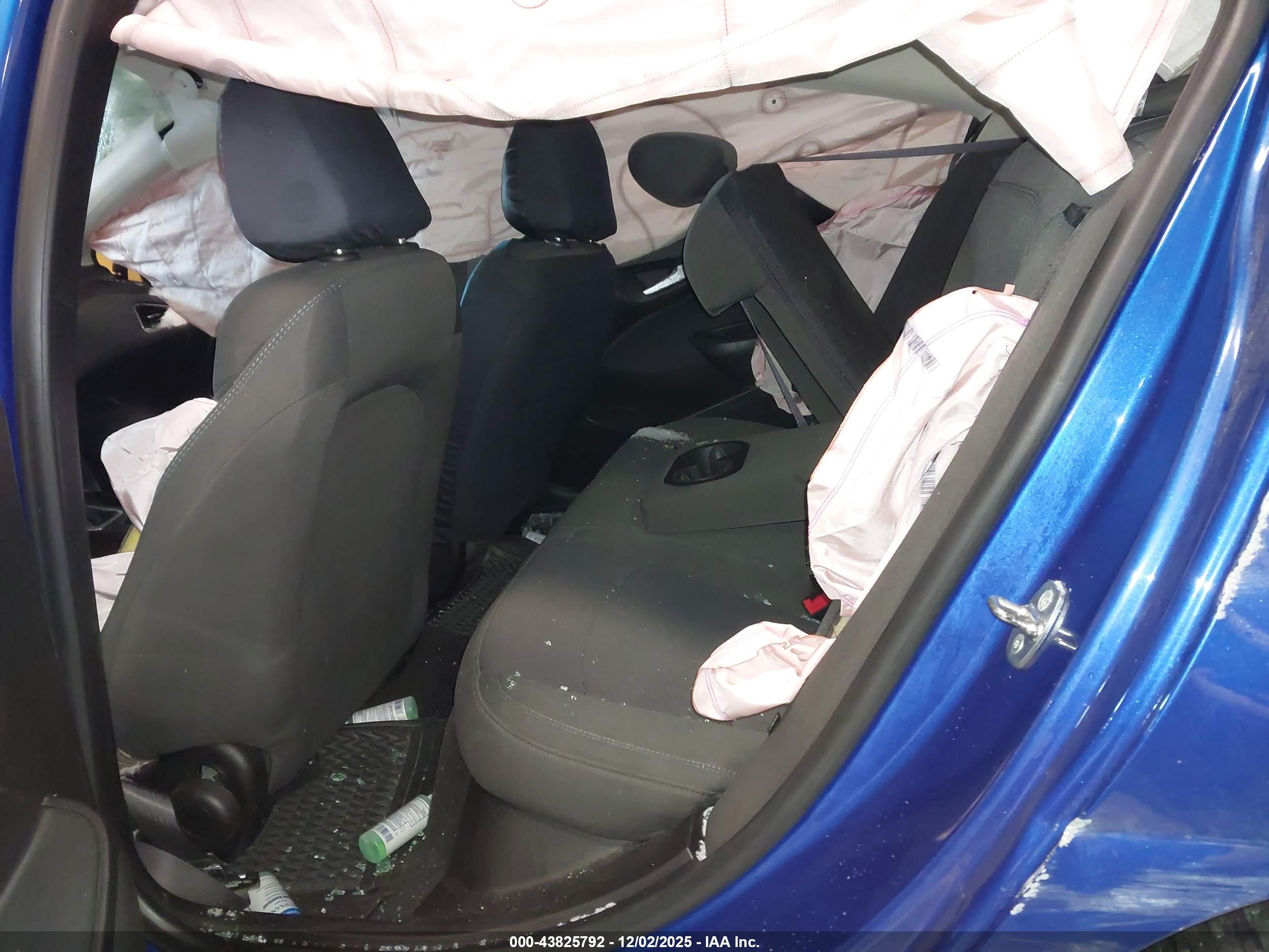 CHEVROLET CRUZE image 8