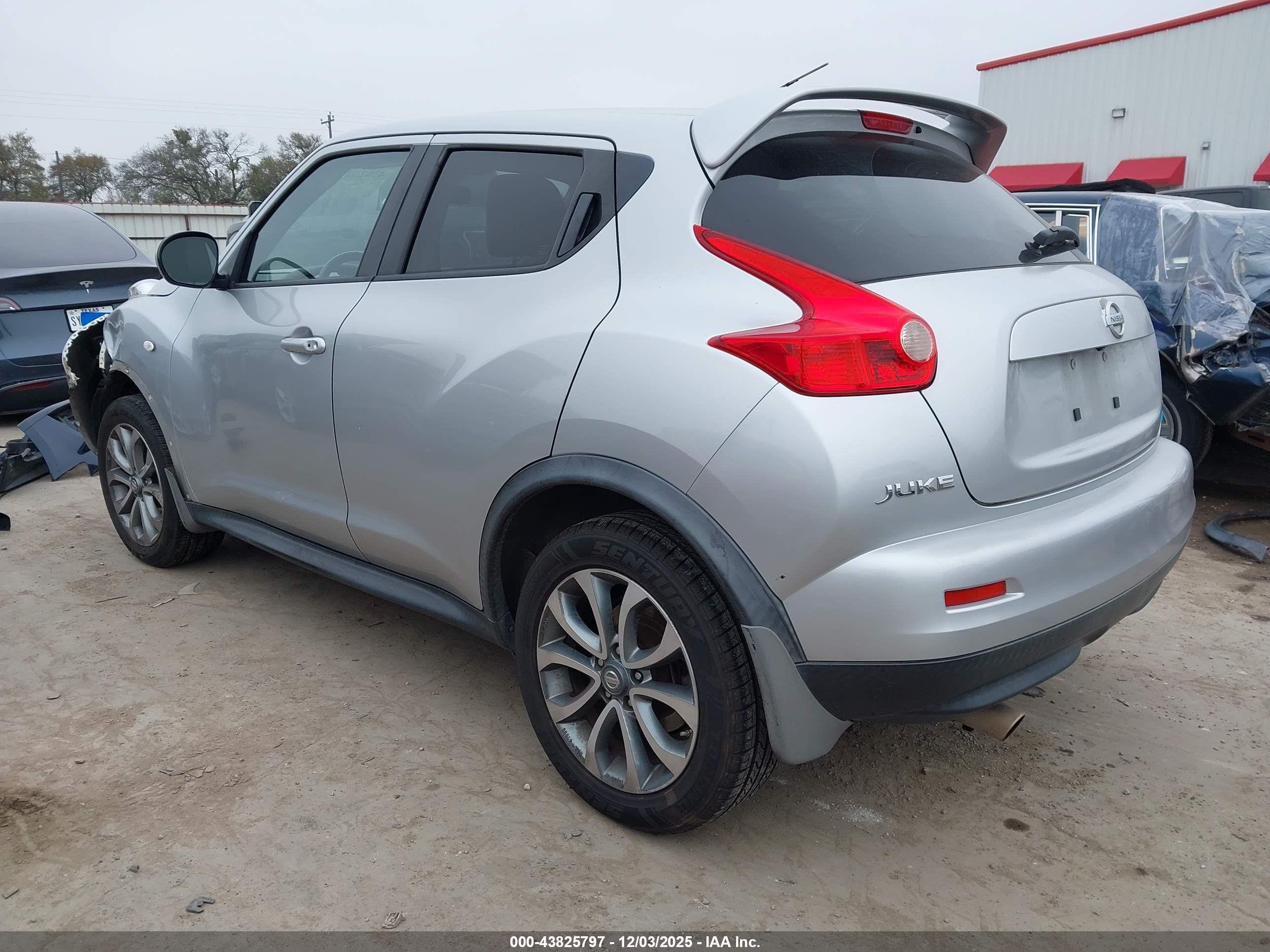 NISSAN JUKE image 3