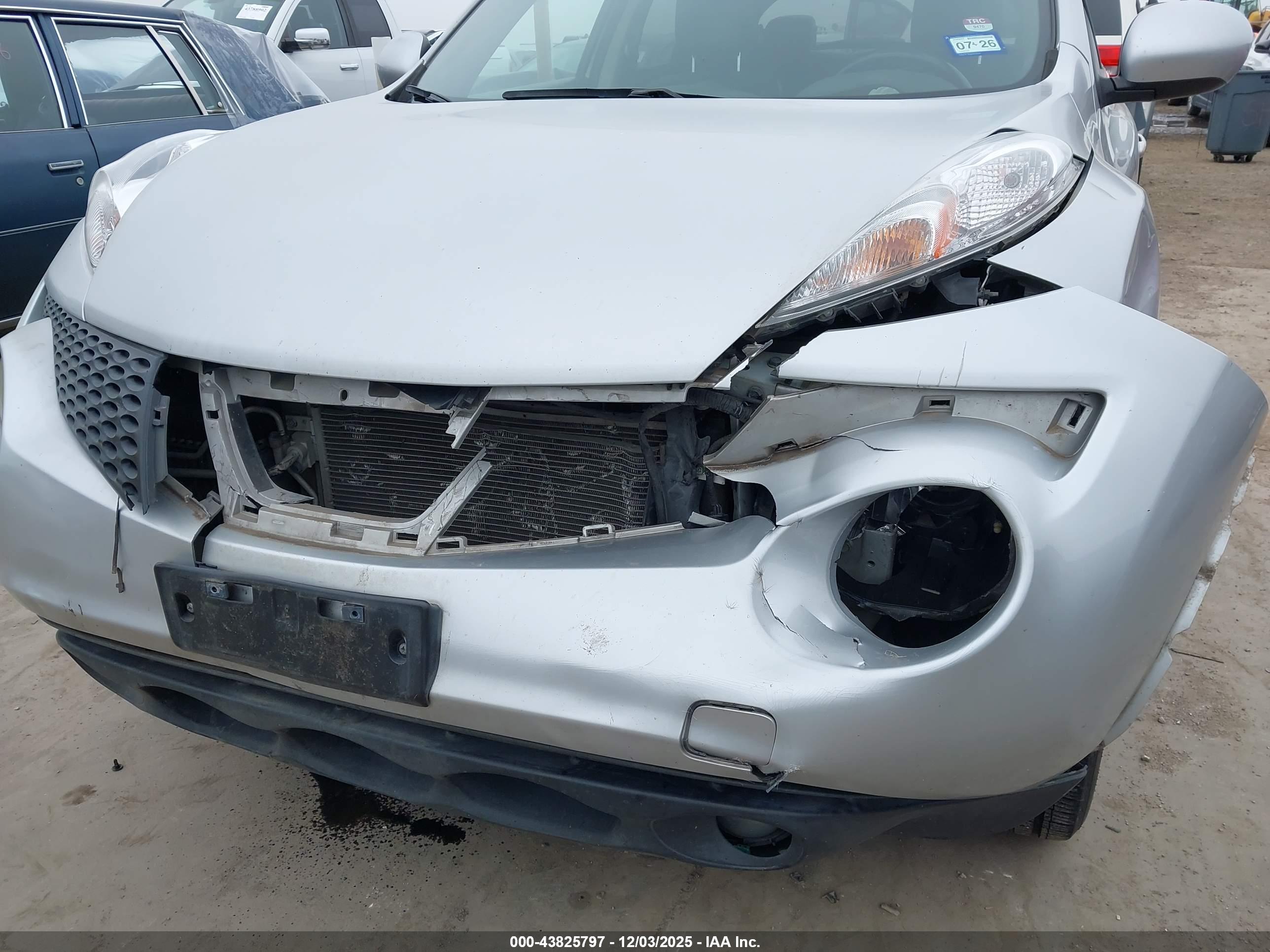 NISSAN JUKE image 6