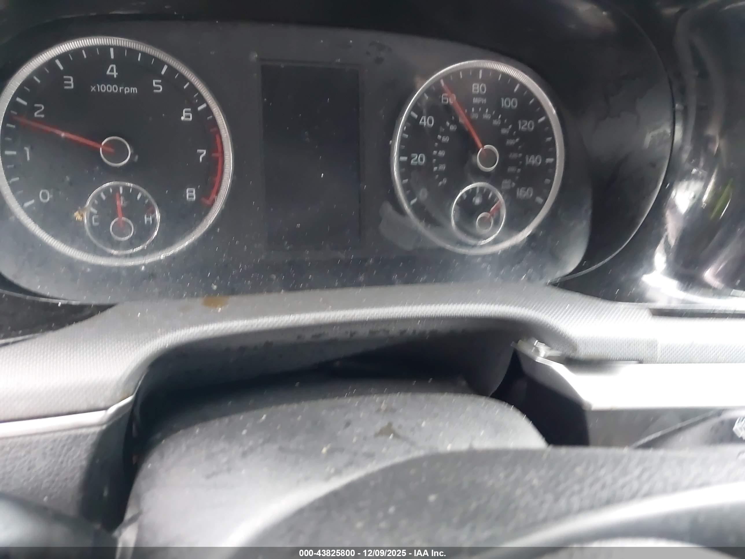 KIA K5 image 7