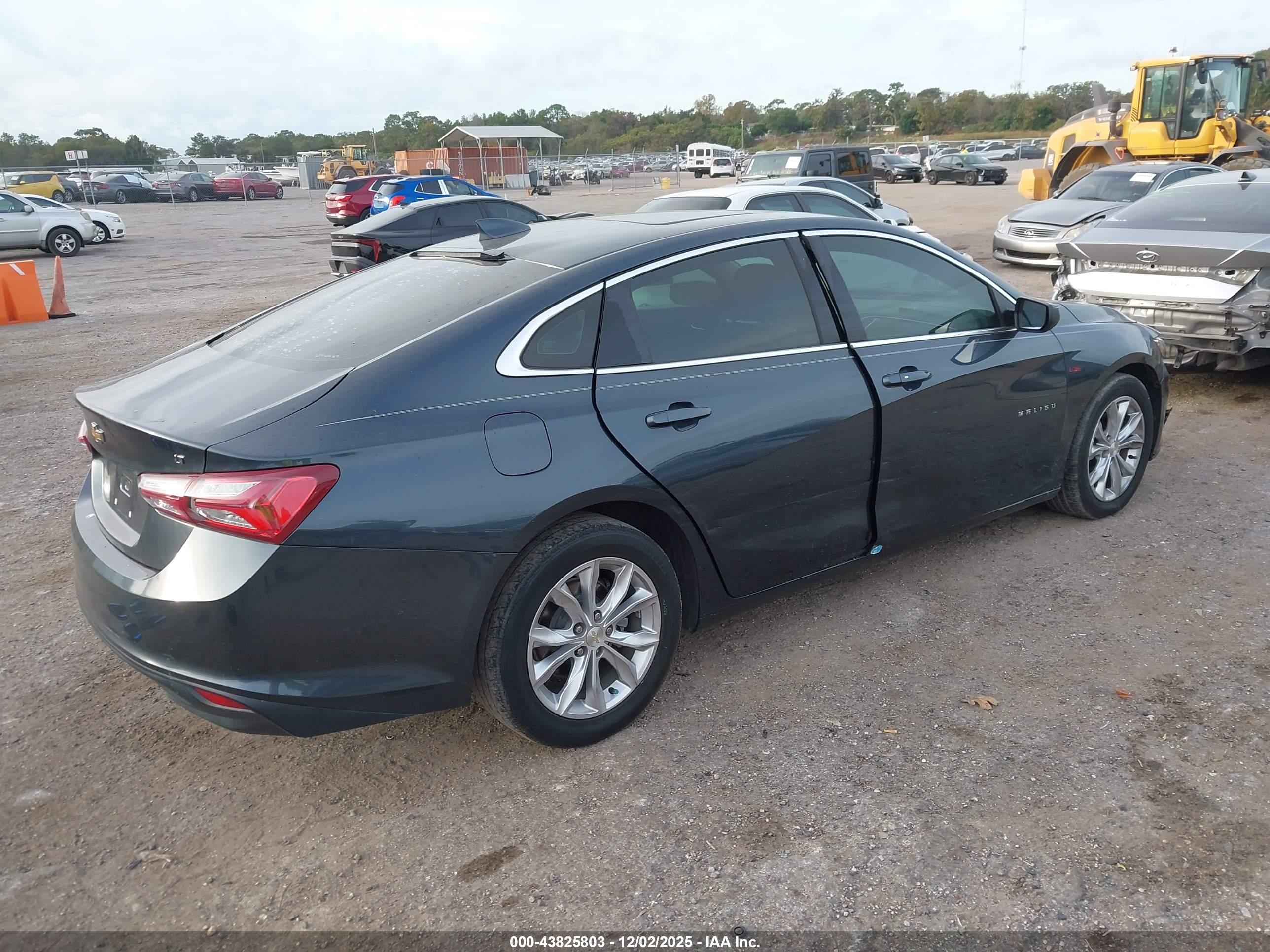 CHEVROLET MALIBU image 4