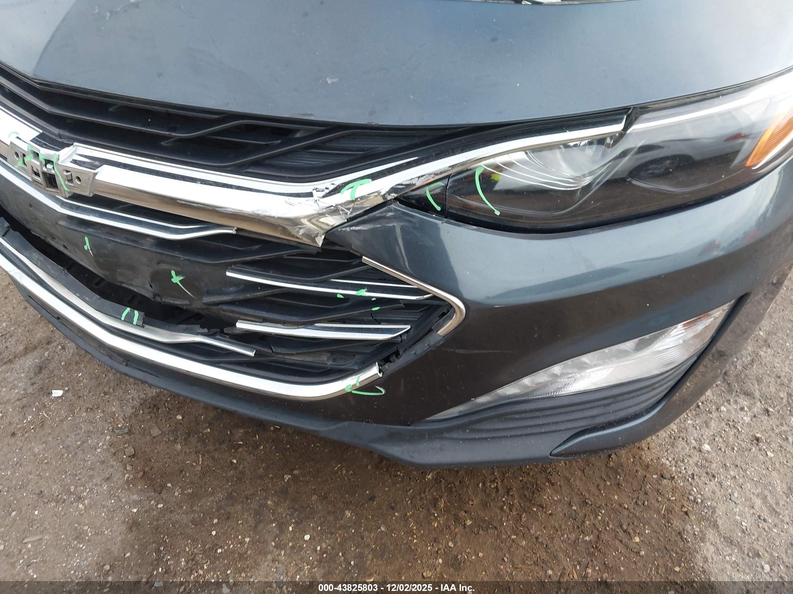 CHEVROLET MALIBU image 6