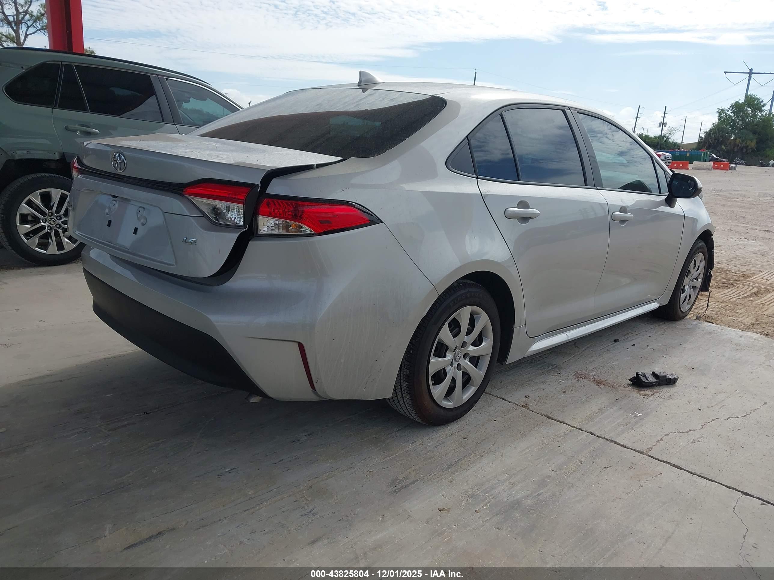 TOYOTA COROLLA image 4