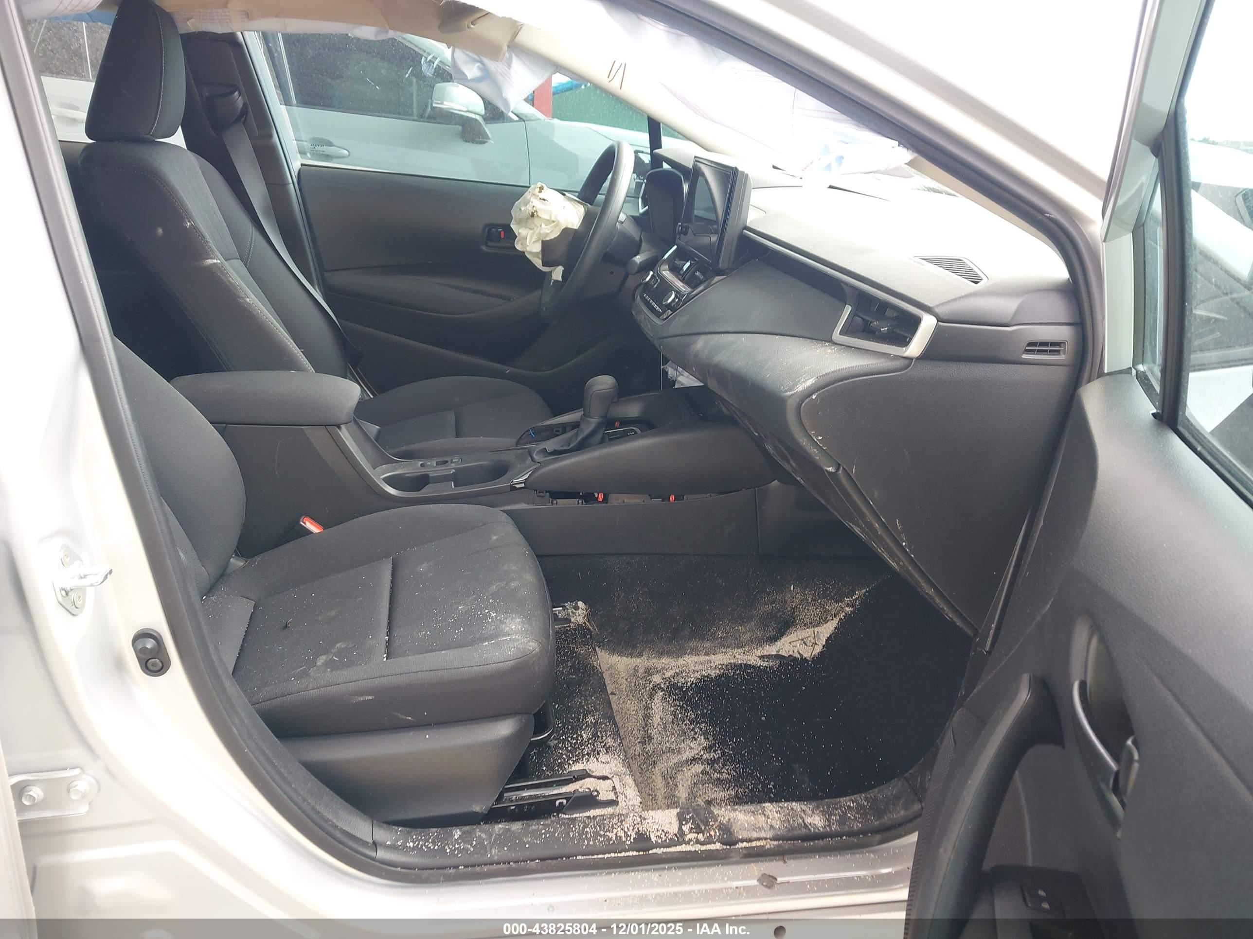 TOYOTA COROLLA image 5