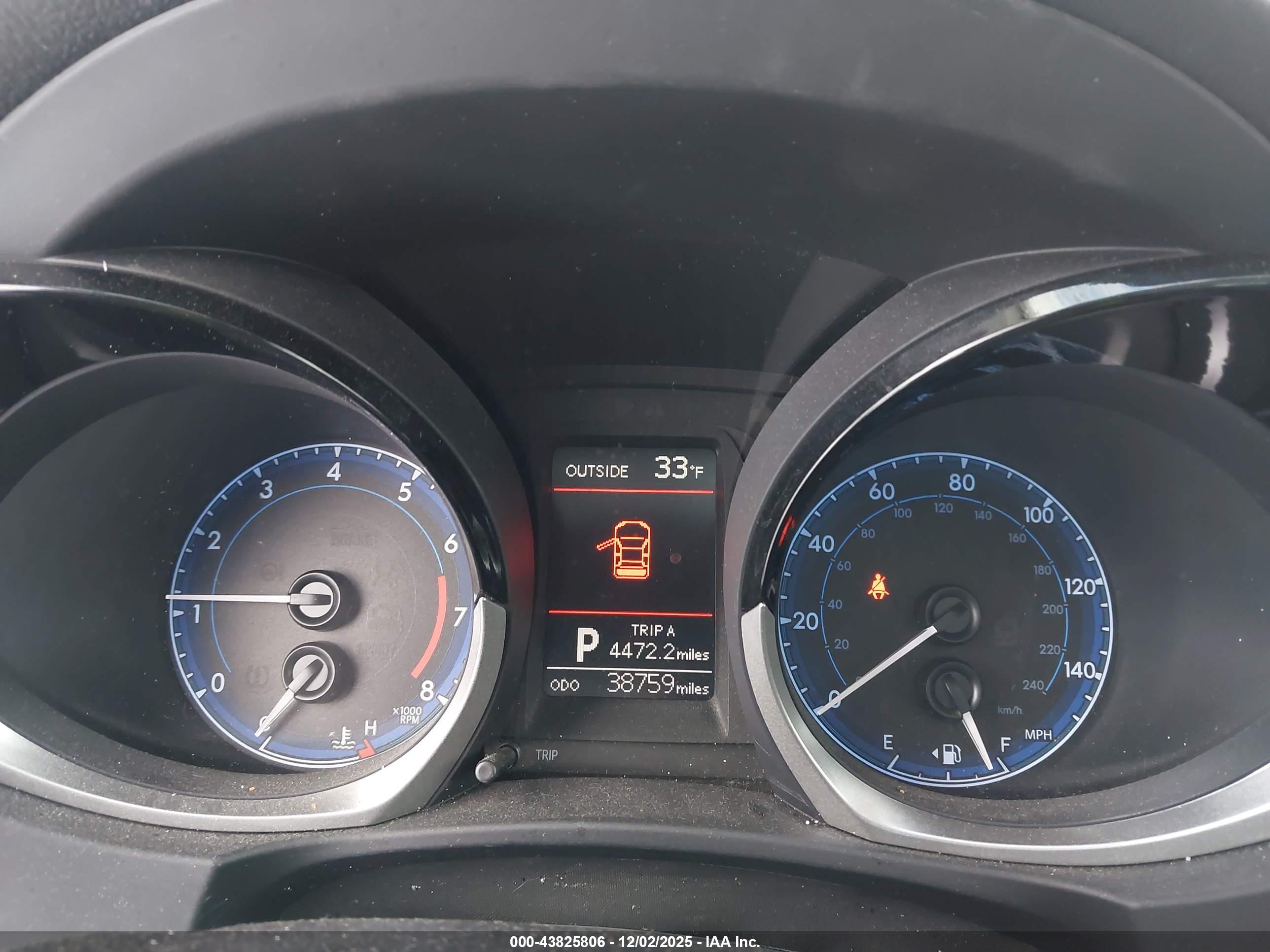 TOYOTA COROLLA image 7