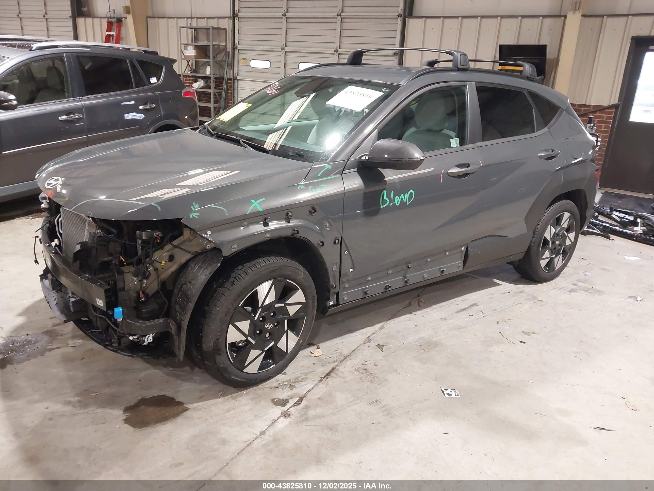 HYUNDAI KONA image 2