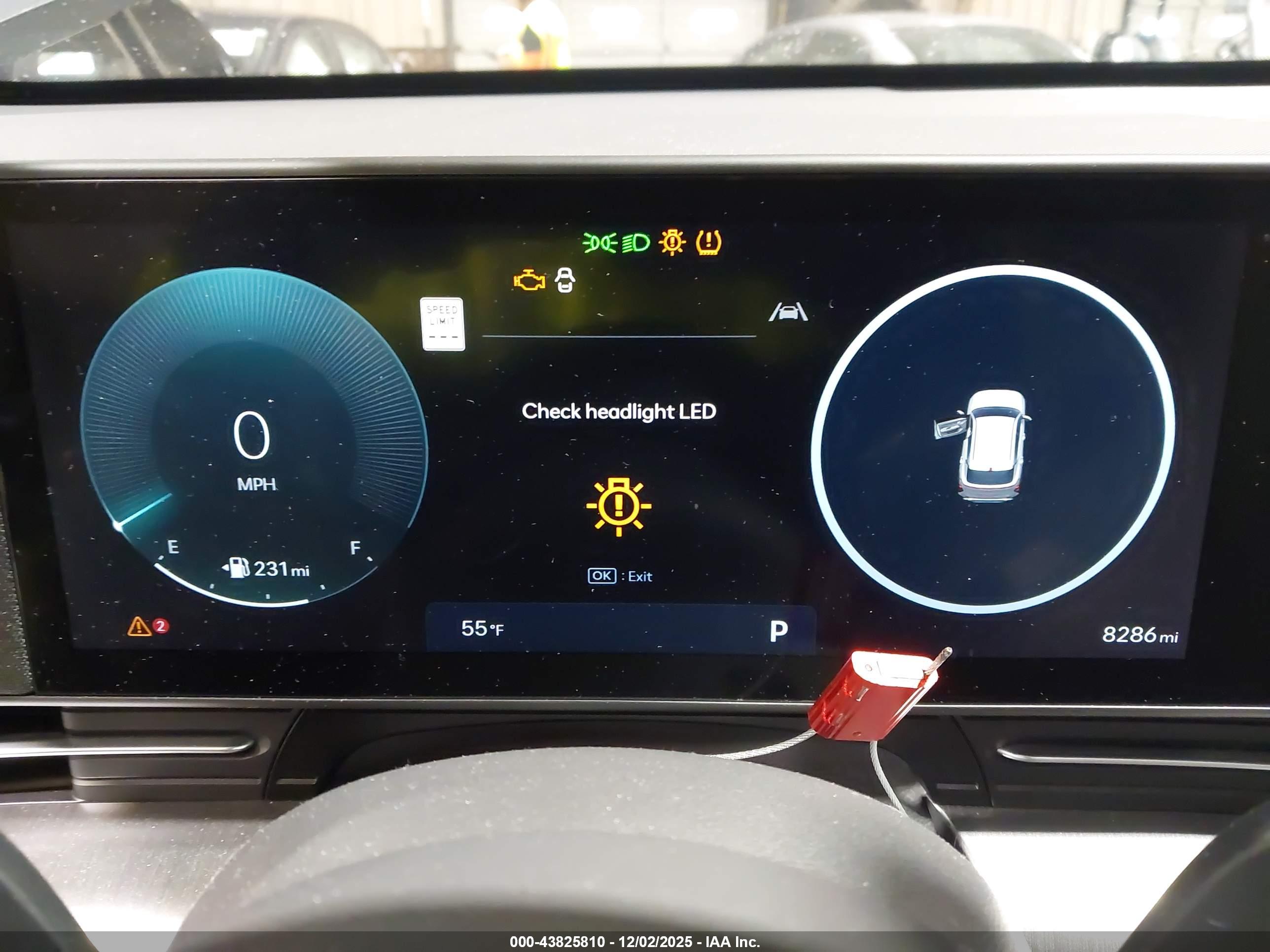 HYUNDAI KONA image 7