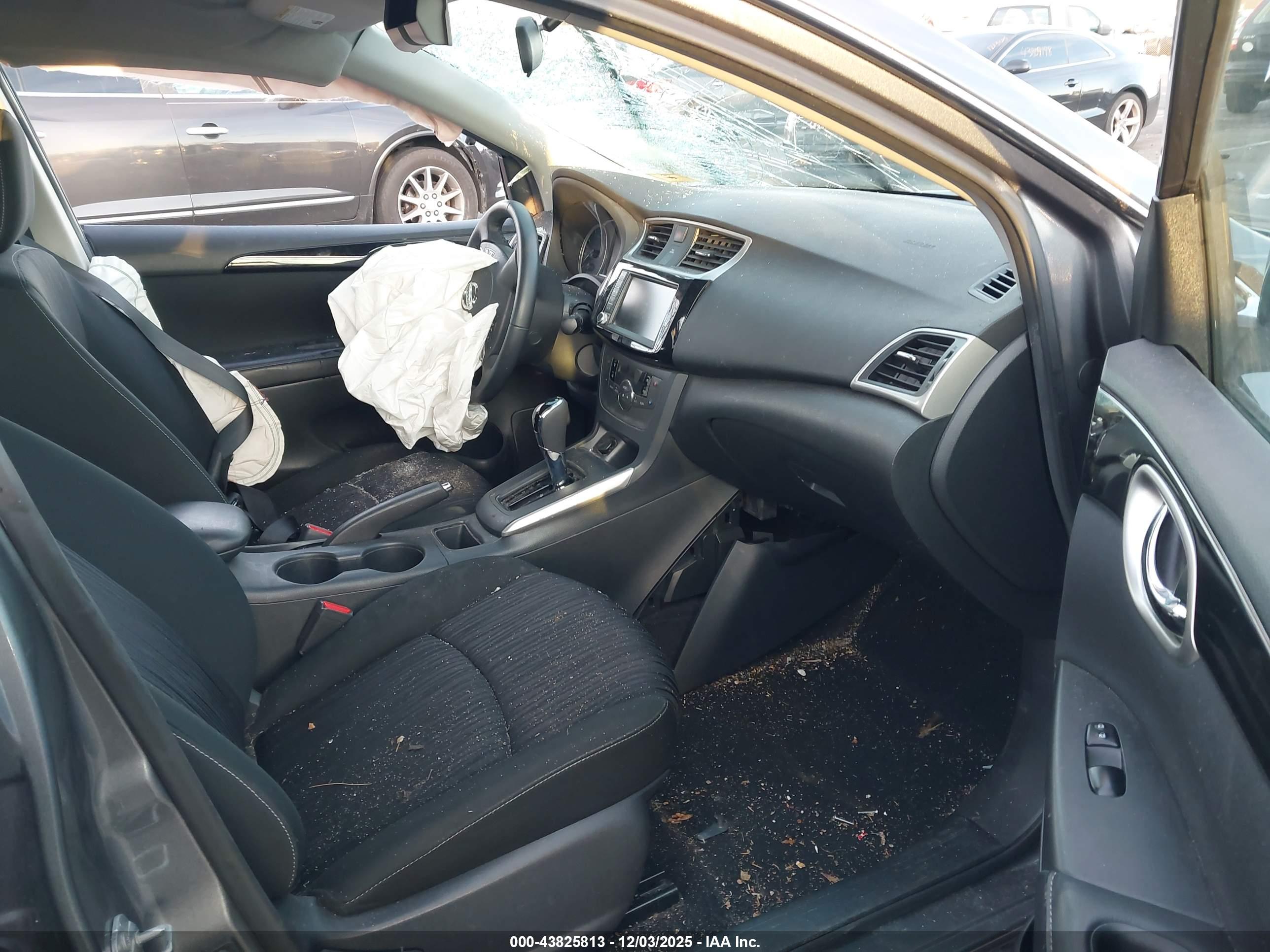NISSAN SENTRA image 5
