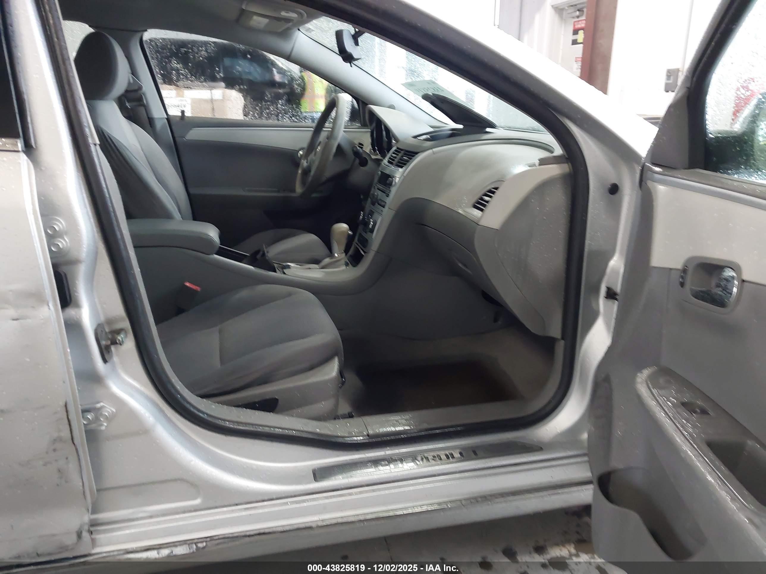 CHEVROLET MALIBU image 5