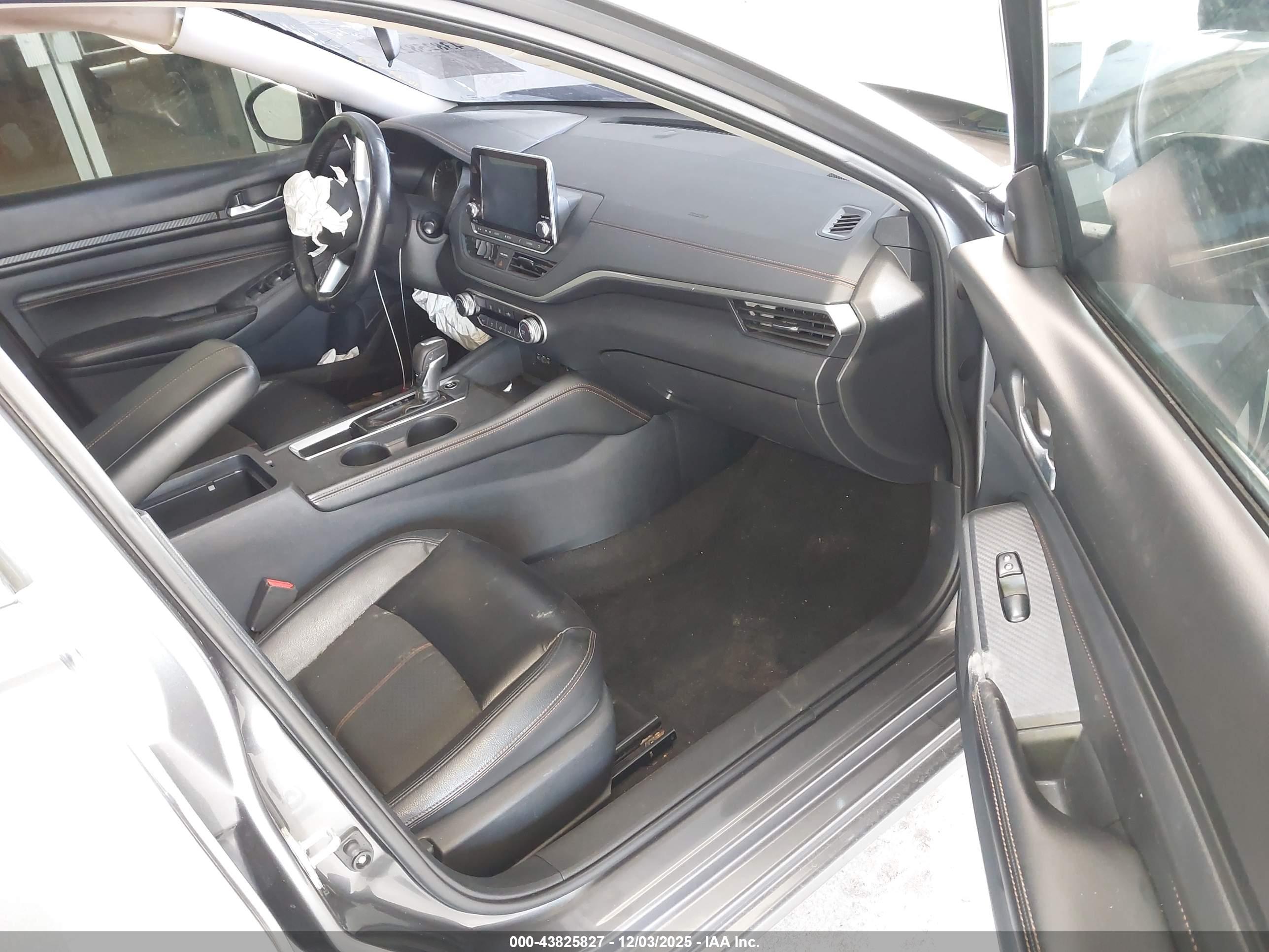 NISSAN ALTIMA image 5