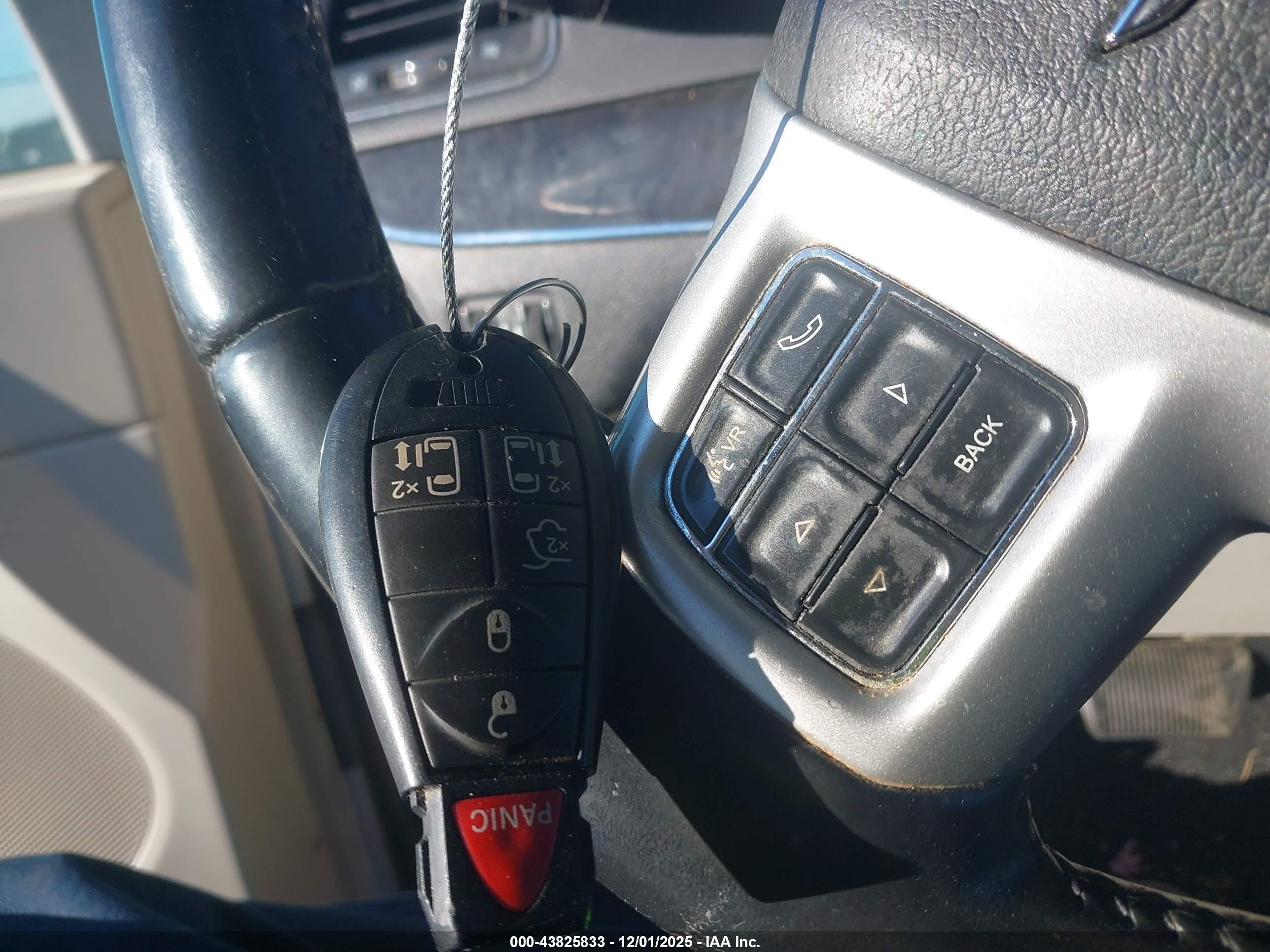 CHRYSLER TOWN image 11