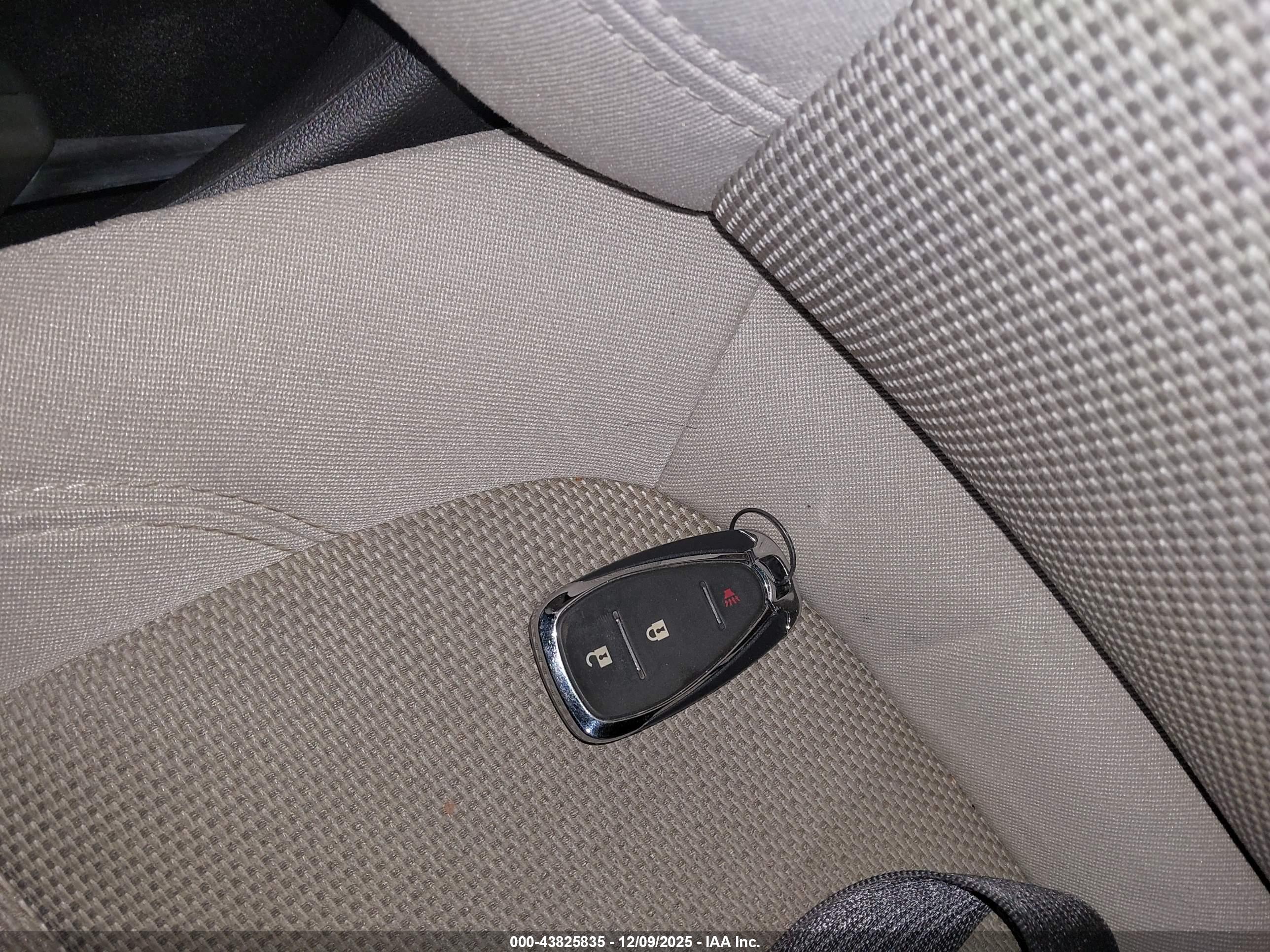 CHEVROLET TRAVERSE image 11