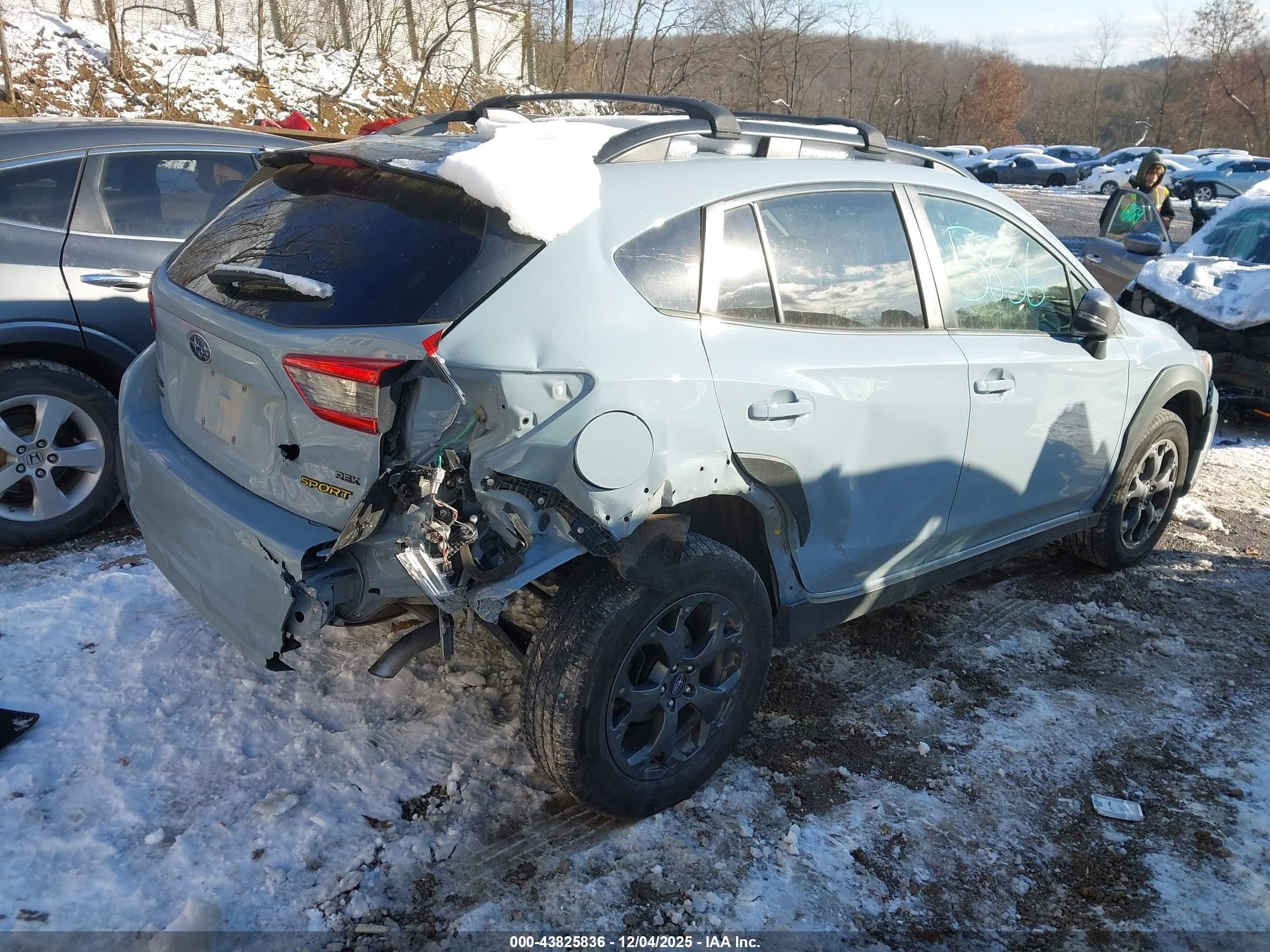 SUBARU CROSSTREK image 4