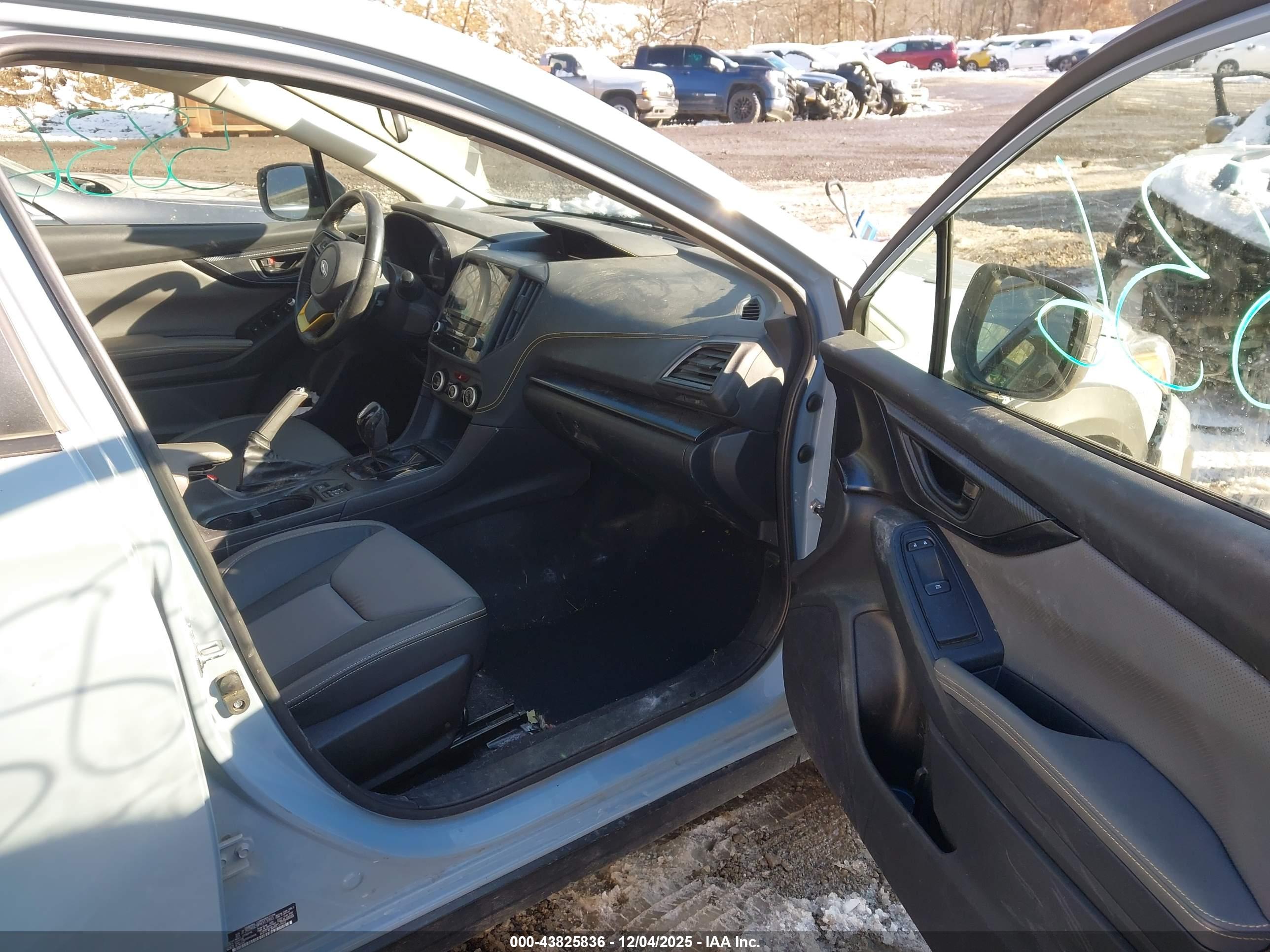 SUBARU CROSSTREK image 5