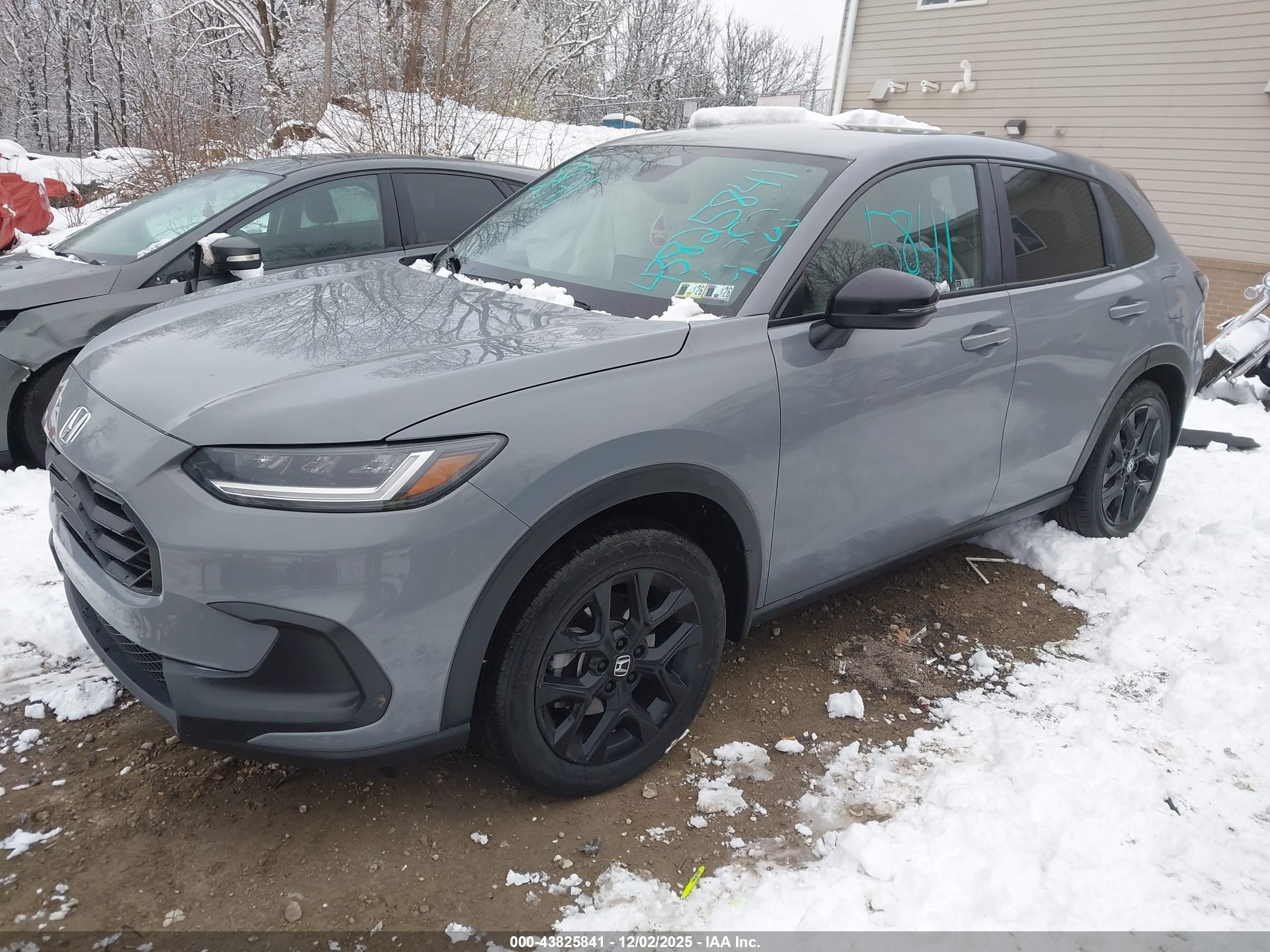HONDA HR-V image 2
