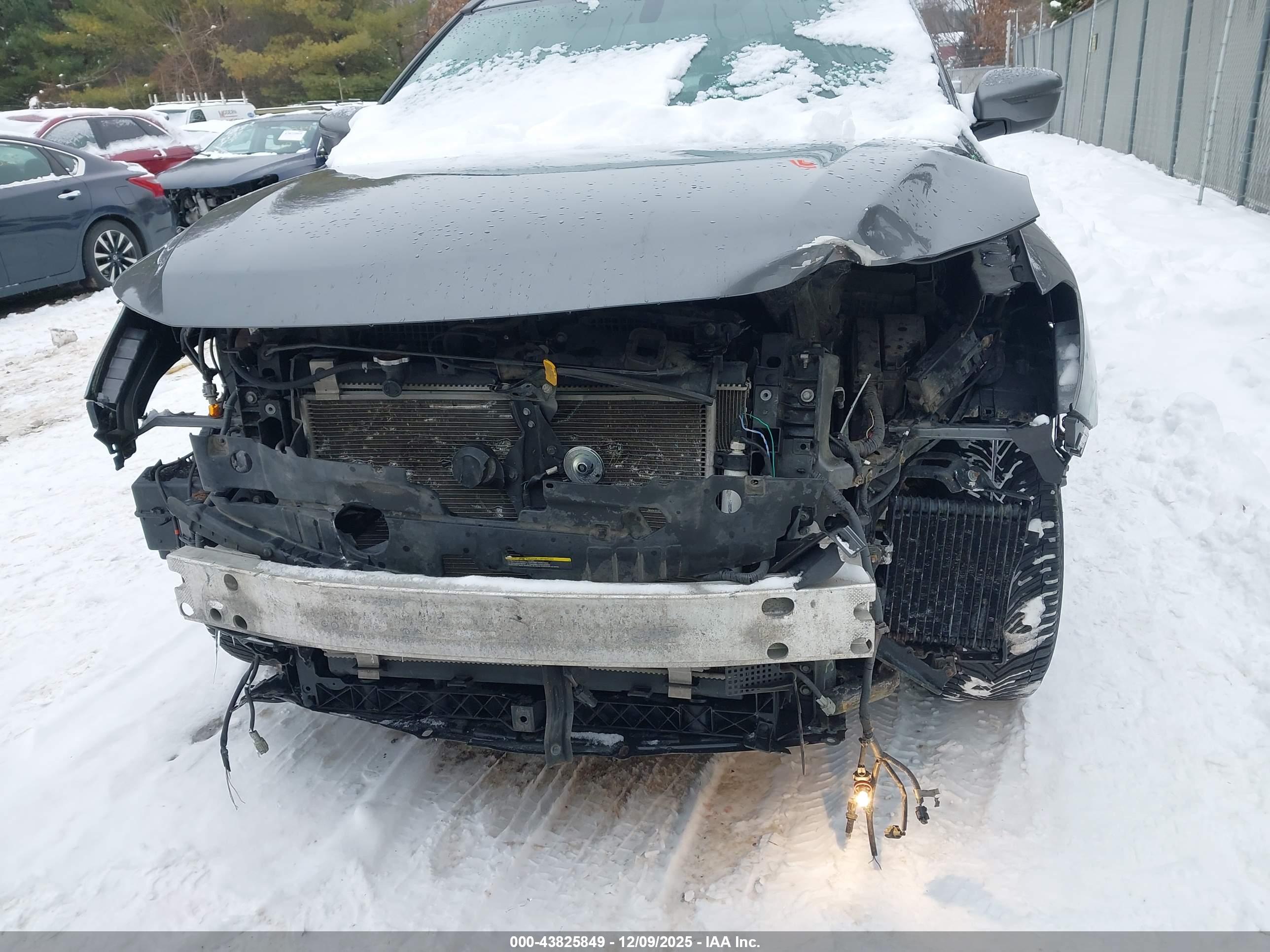 NISSAN PATHFINDER image 6
