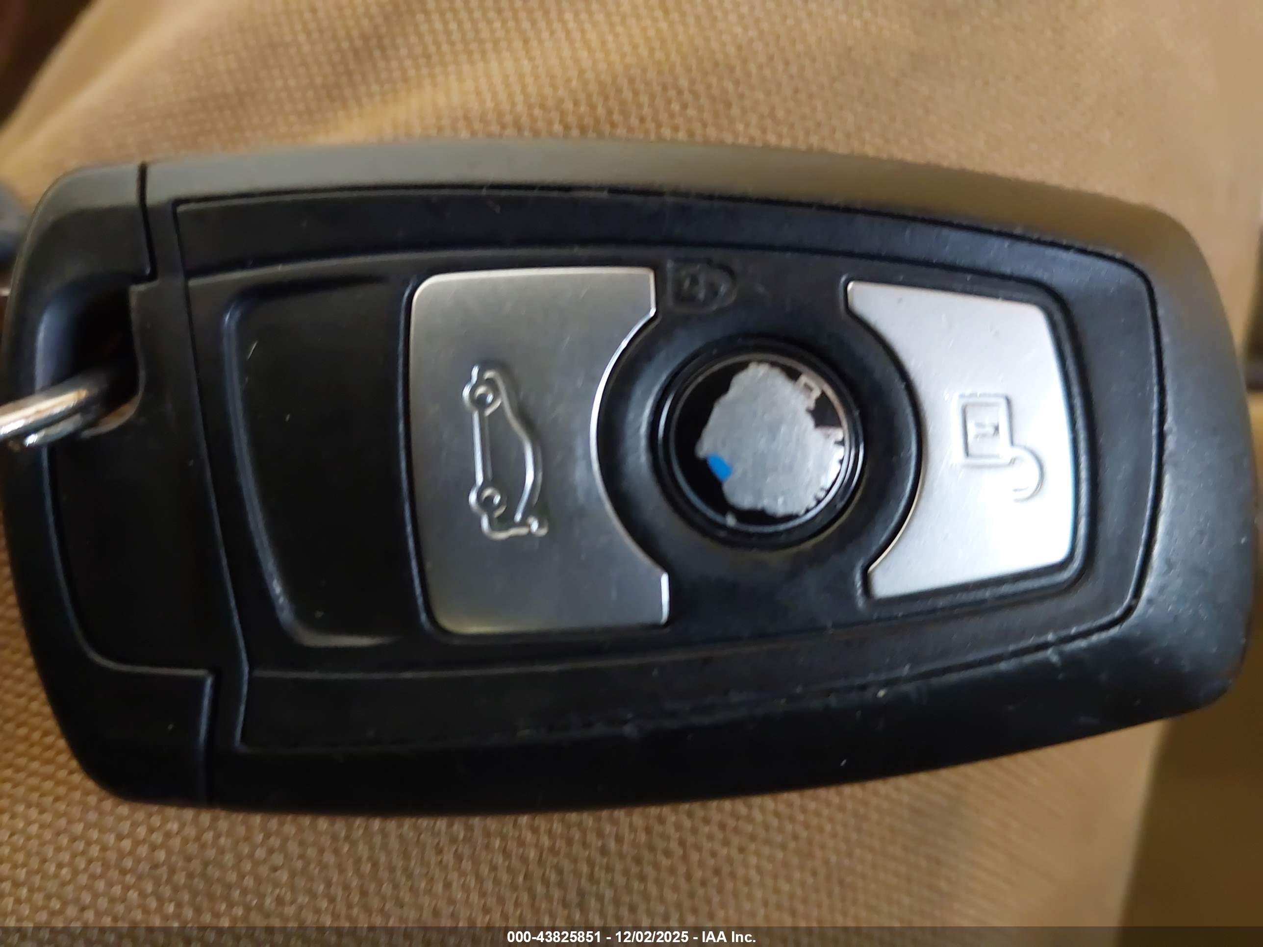 BMW 328I image 11