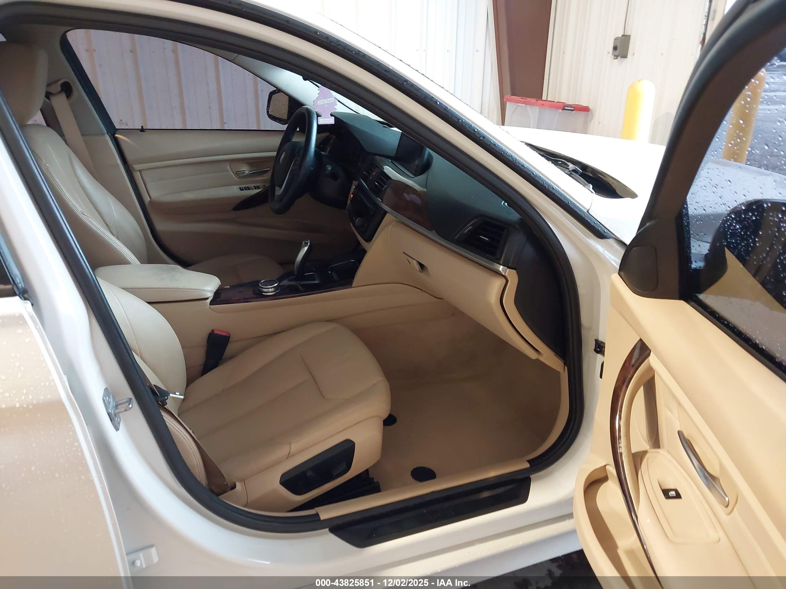 BMW 328I image 5