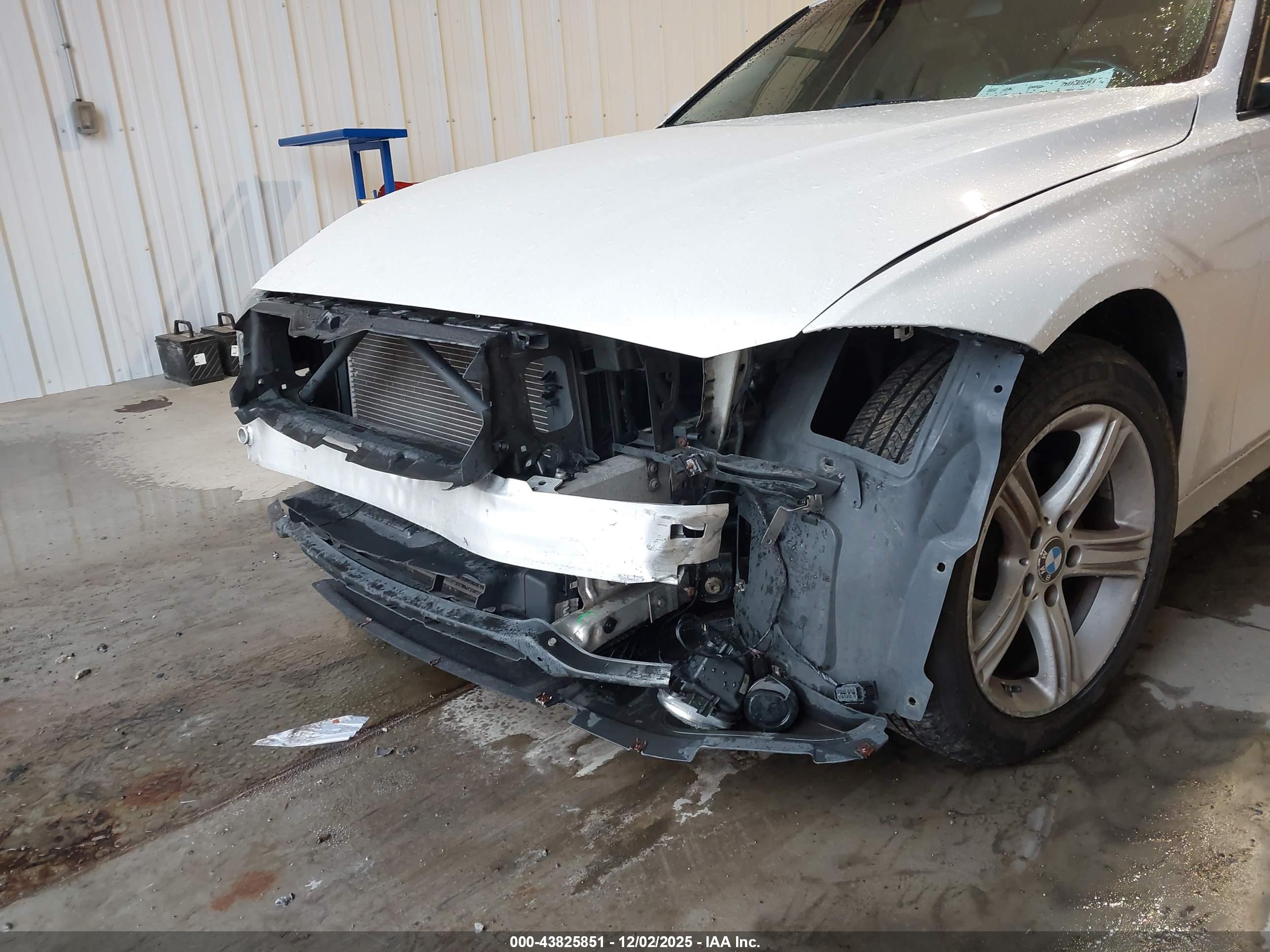 BMW 328I image 6