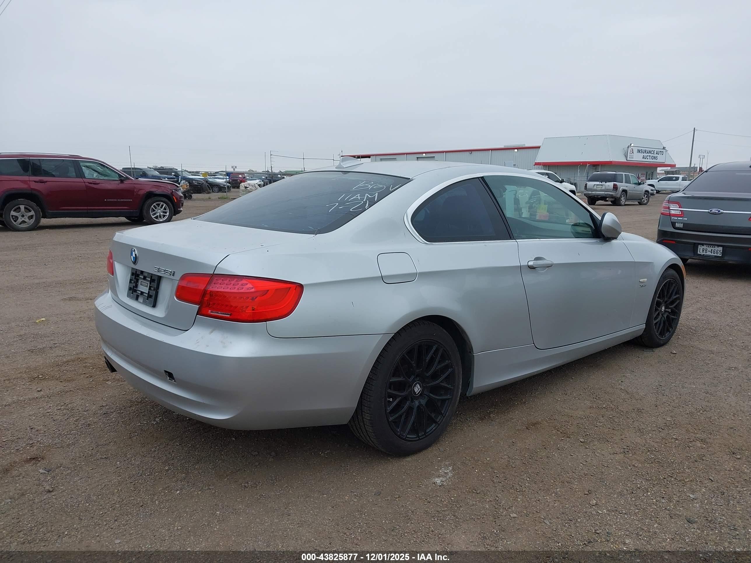 BMW 328I image 4
