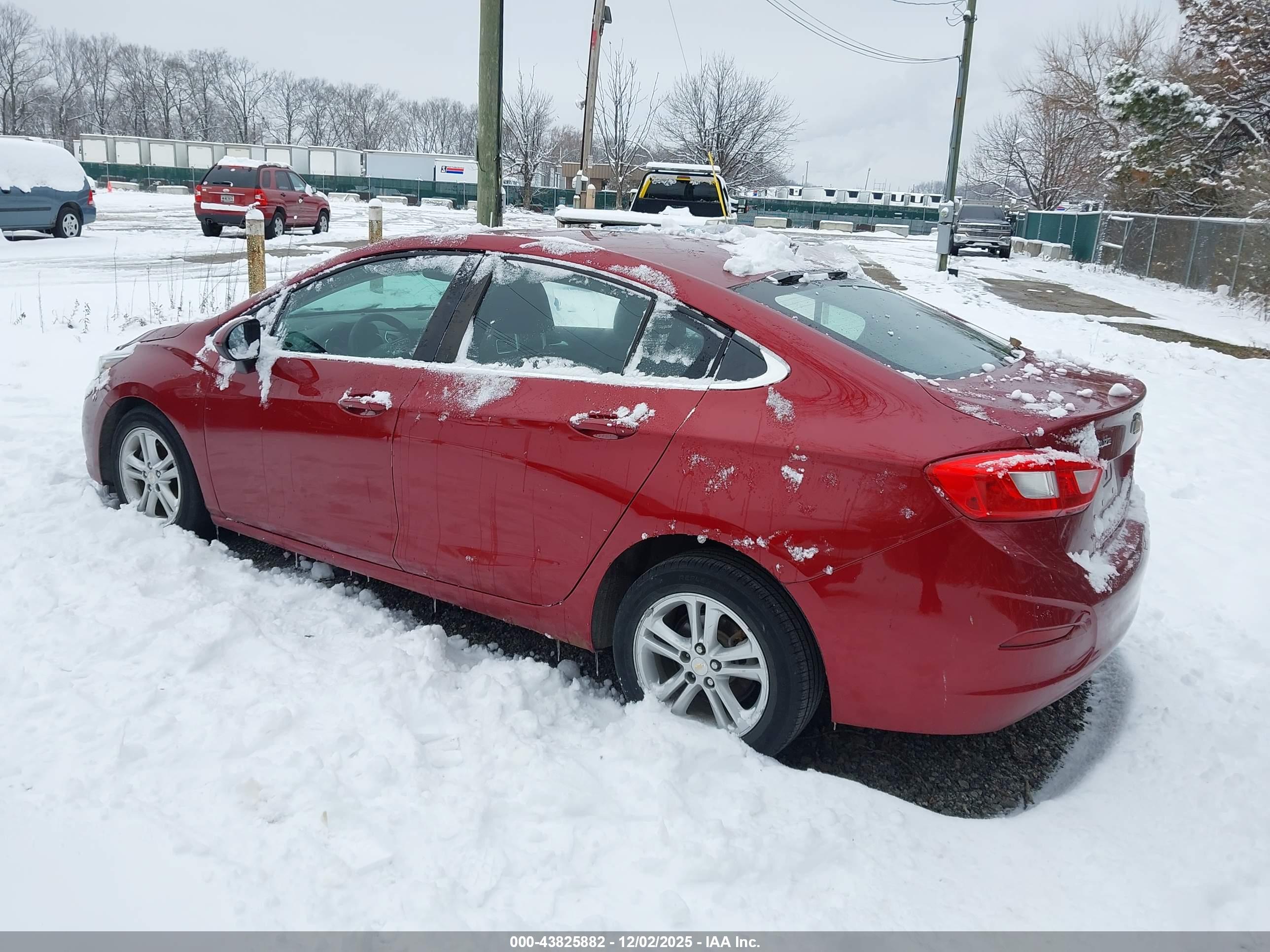 CHEVROLET CRUZE image 3