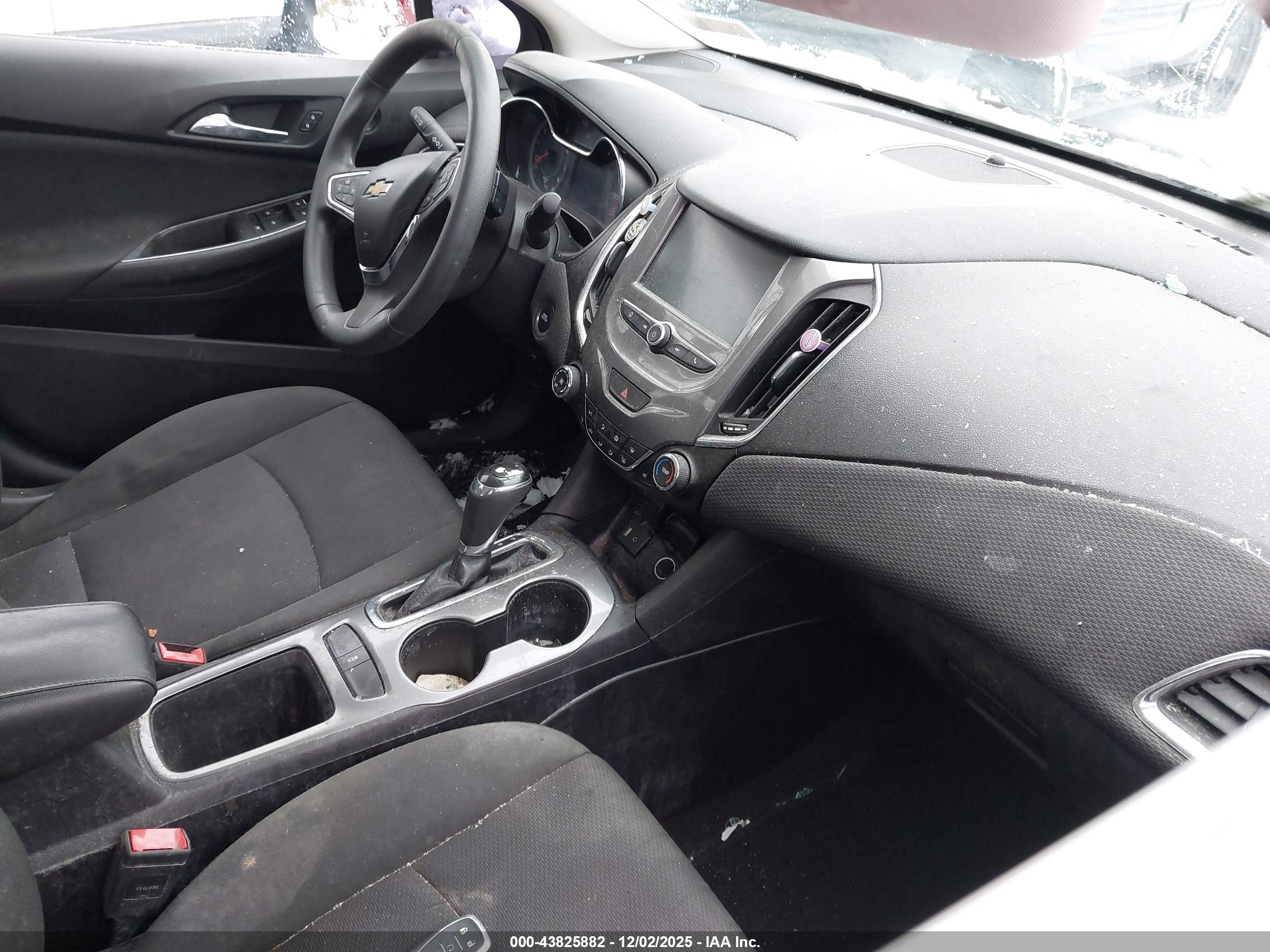 CHEVROLET CRUZE image 5