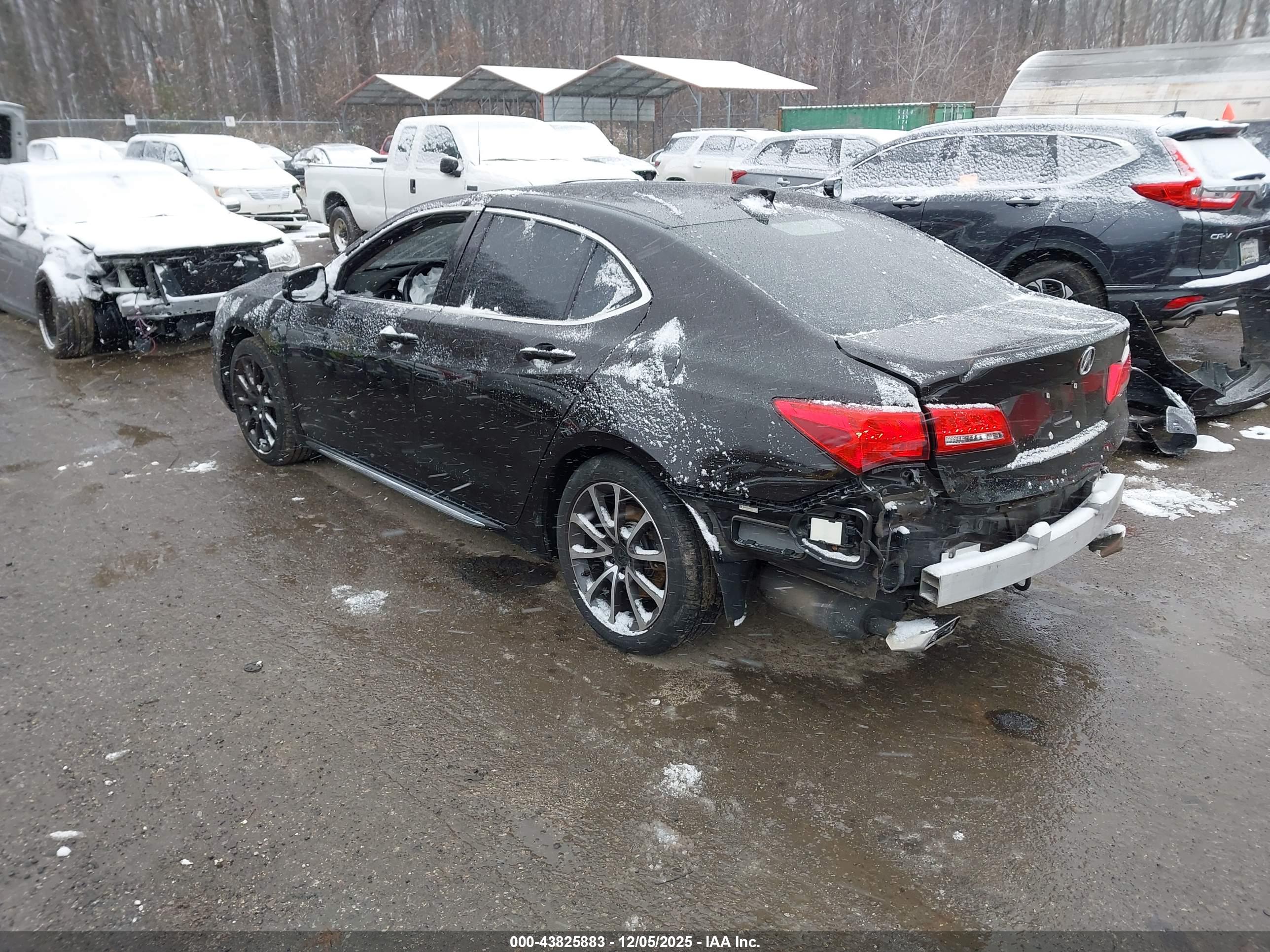 ACURA TLX image 3