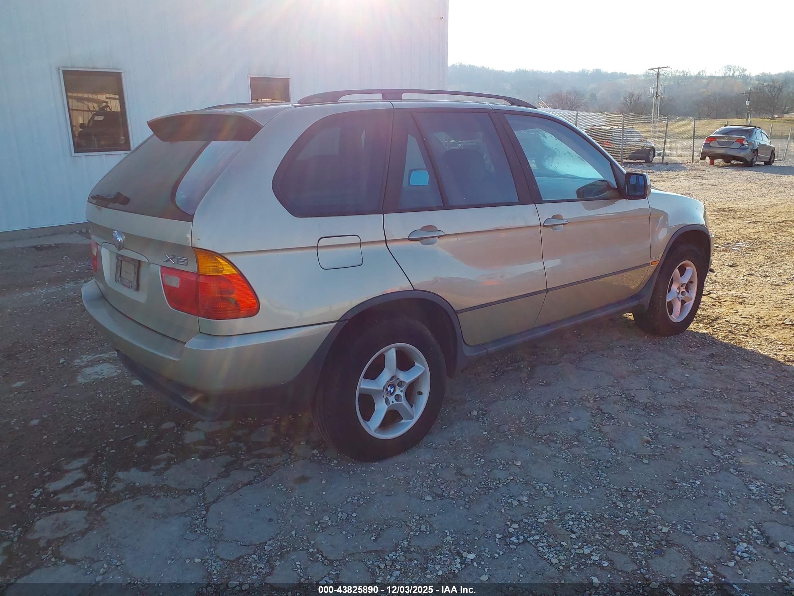 BMW X5 image 4