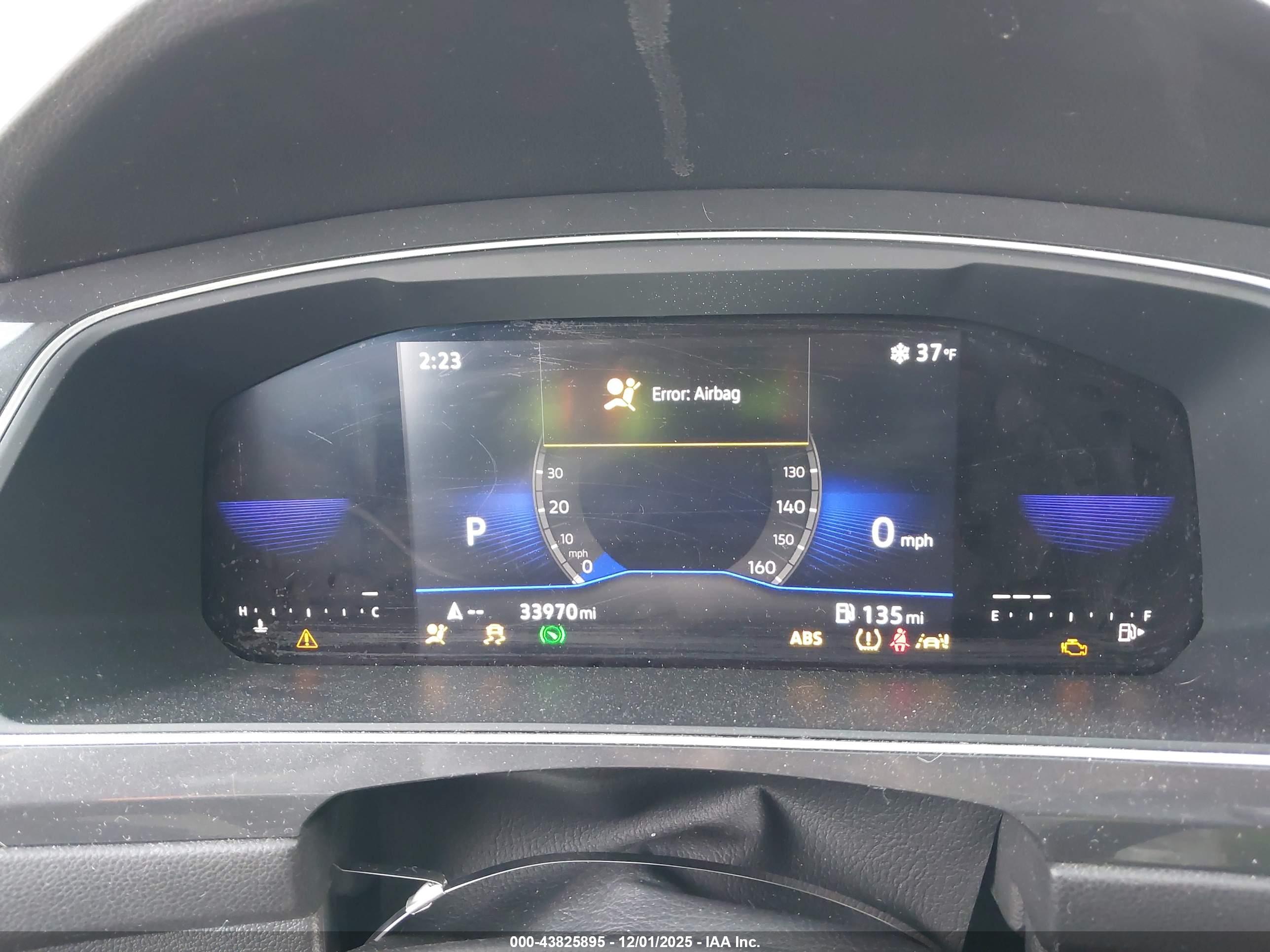 VOLKSWAGEN TIGUAN image 7