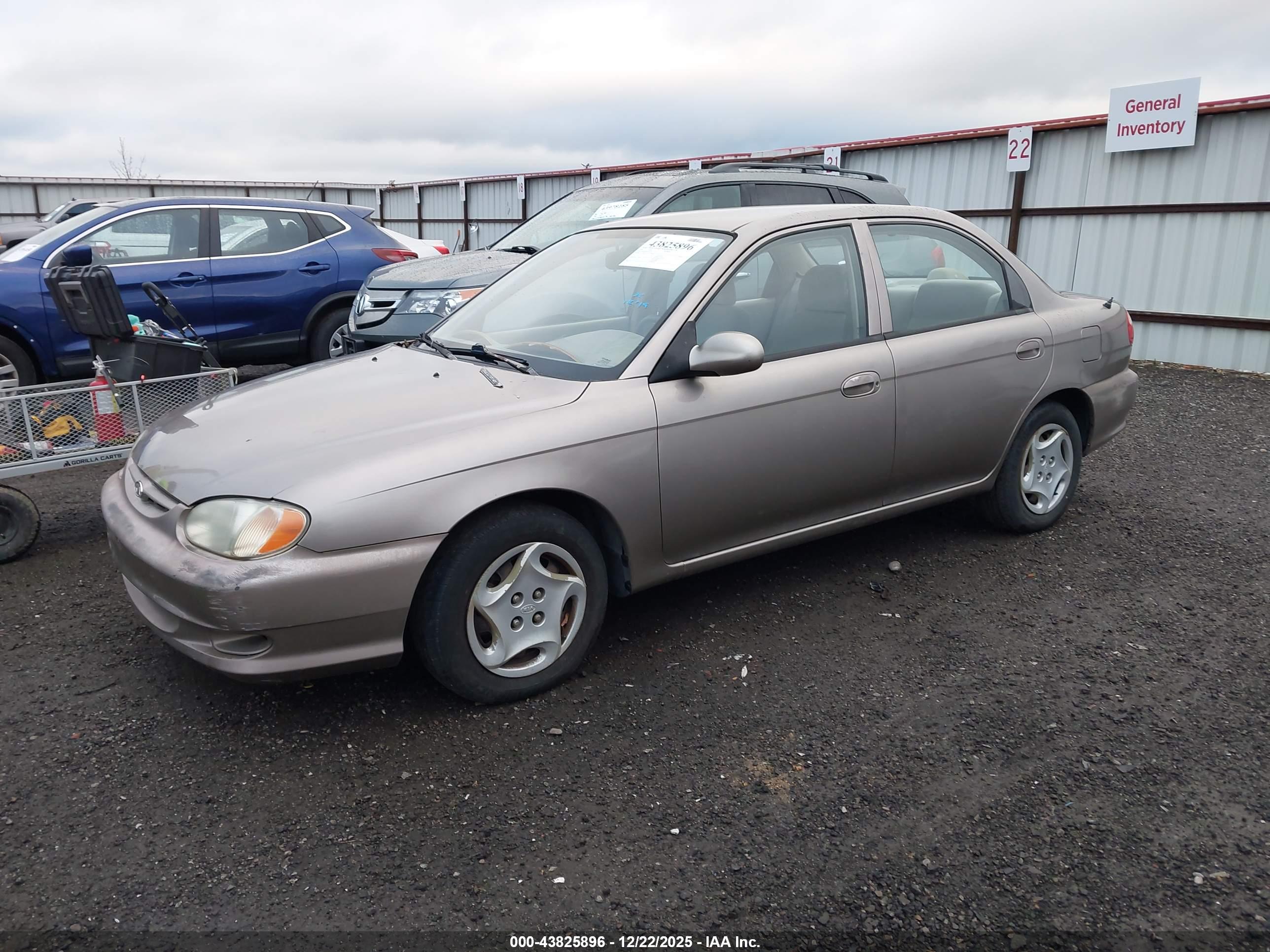 KIA SEPHIA image 2
