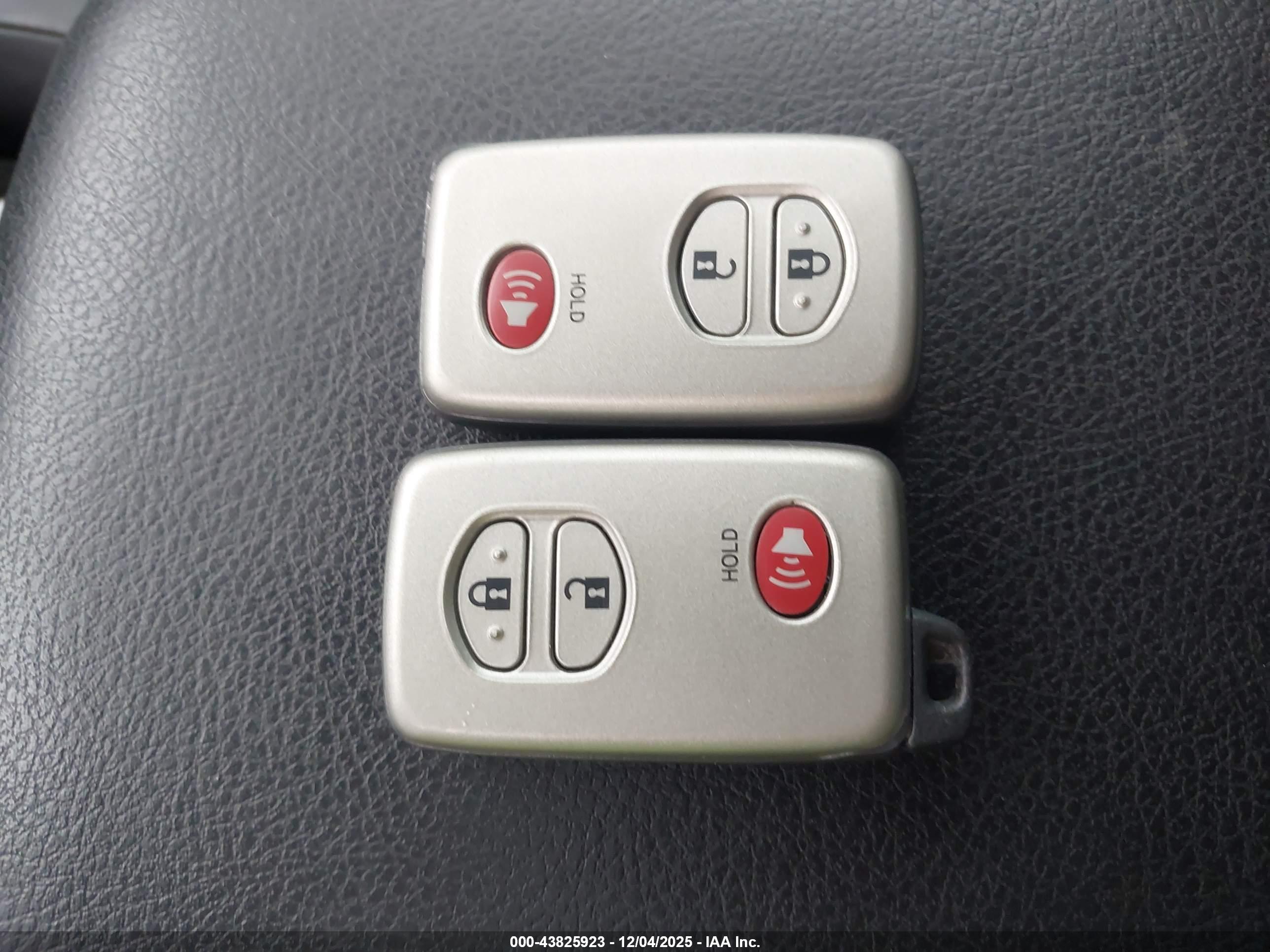 TOYOTA 4RUNNER image 11