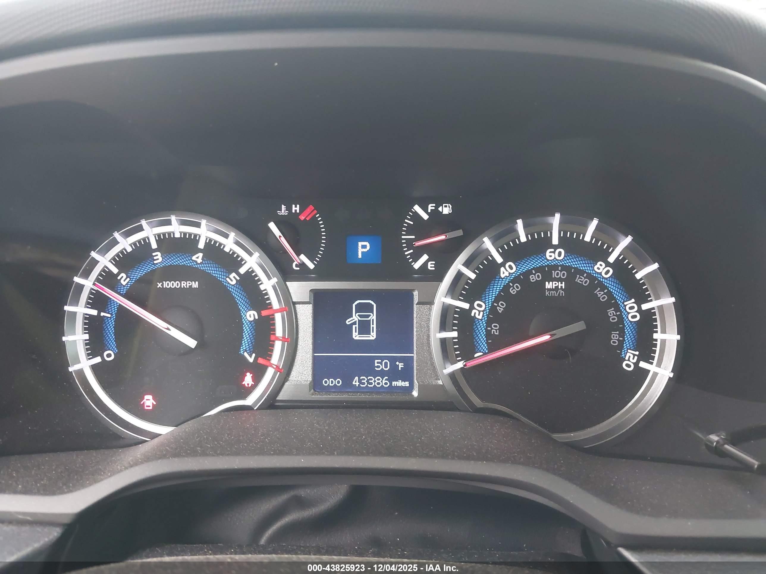 TOYOTA 4RUNNER image 7
