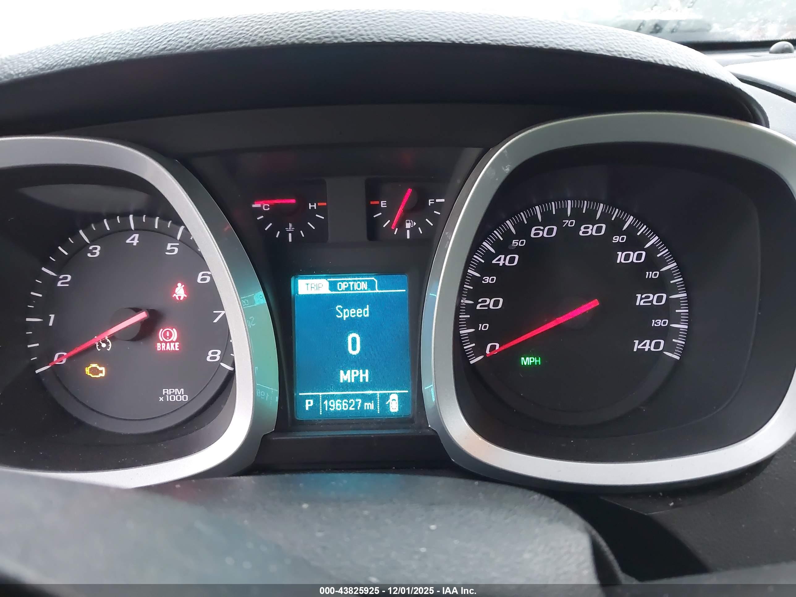 CHEVROLET EQUINOX image 7