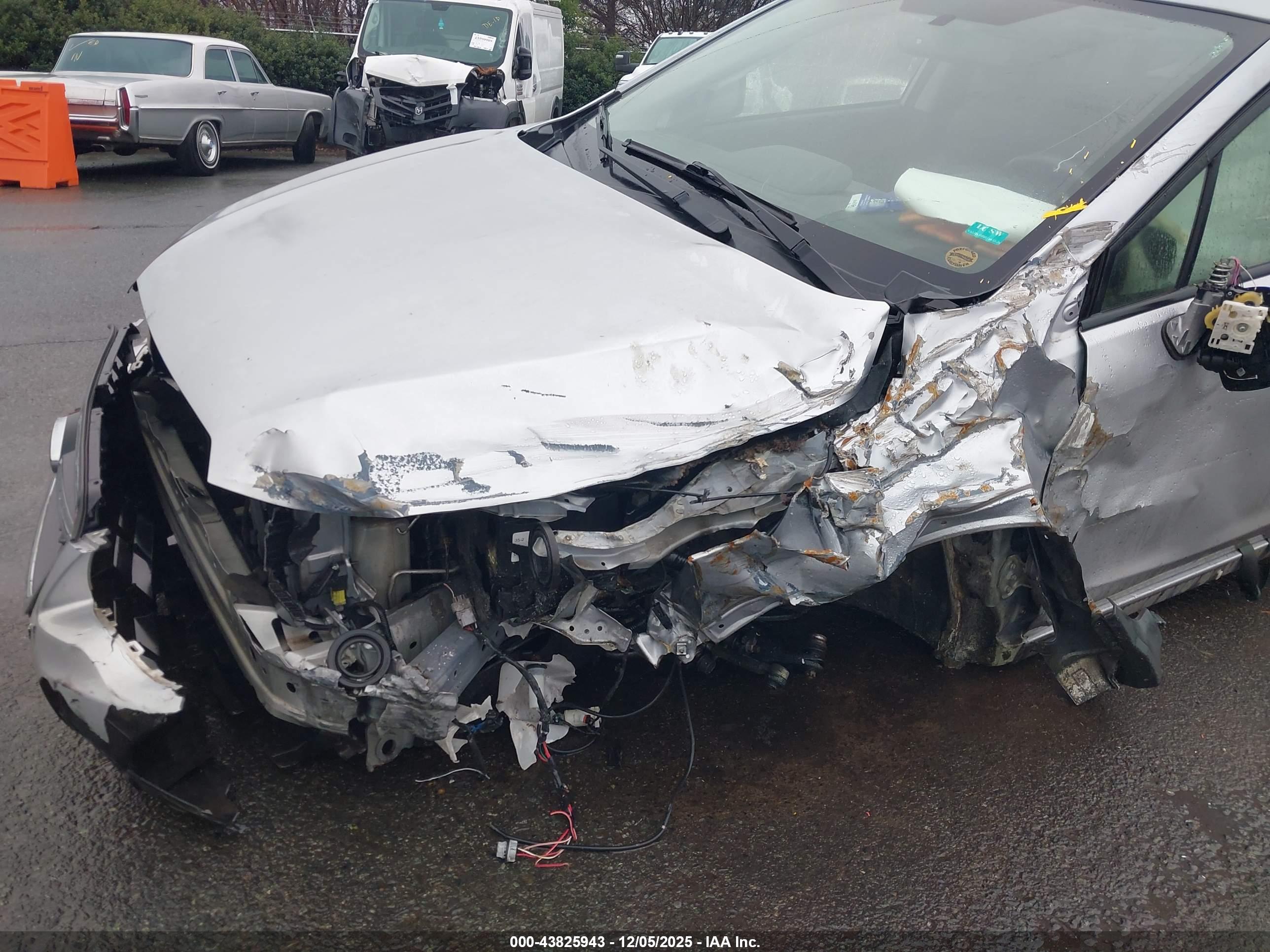 SUBARU CROSSTREK image 6