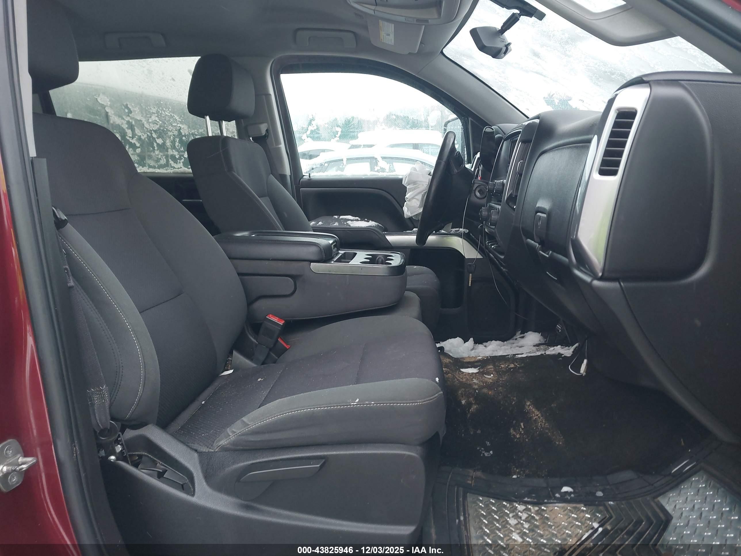 CHEVROLET SILVERADO image 5