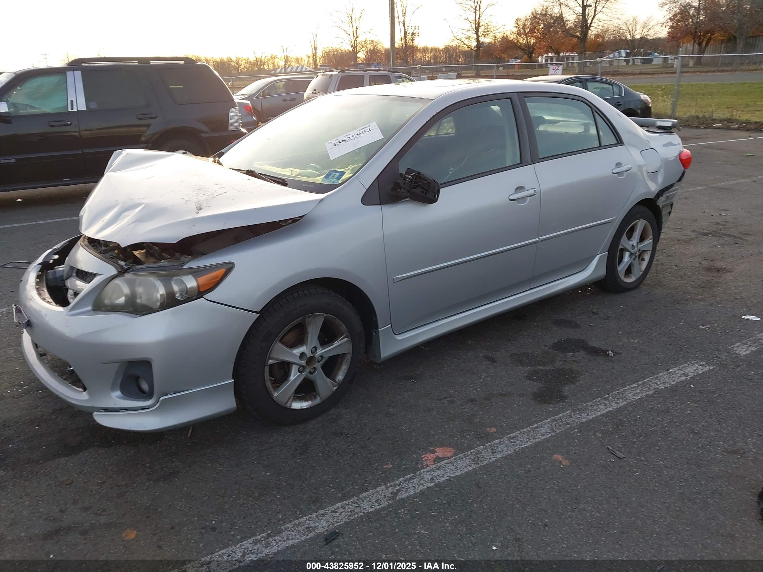 TOYOTA COROLLA image 2