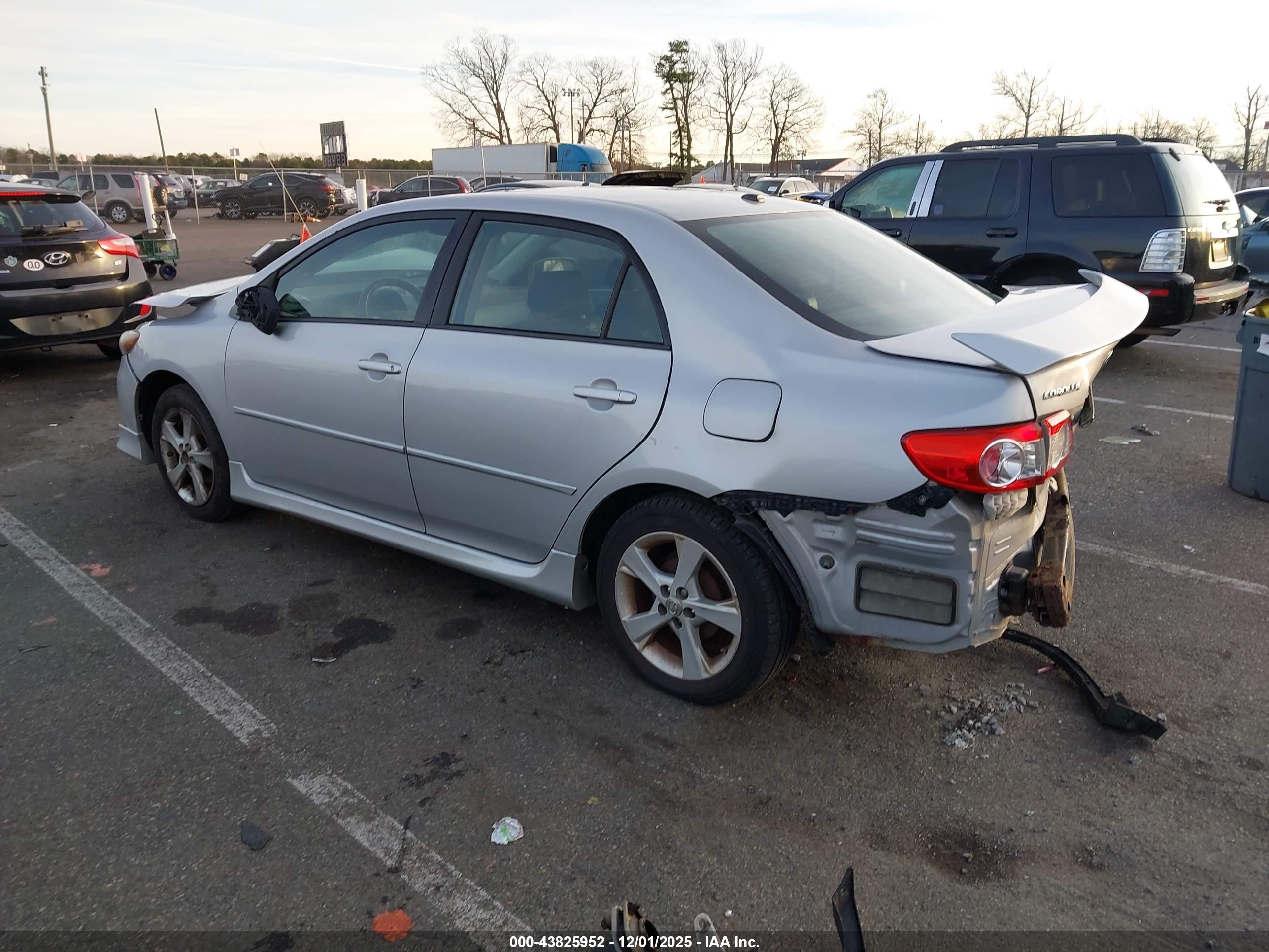 TOYOTA COROLLA image 3