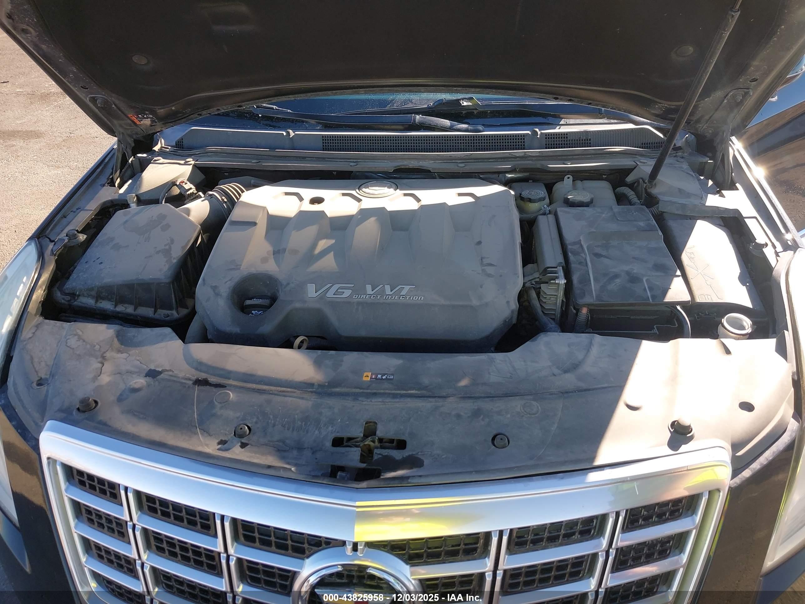 CADILLAC XTS image 10