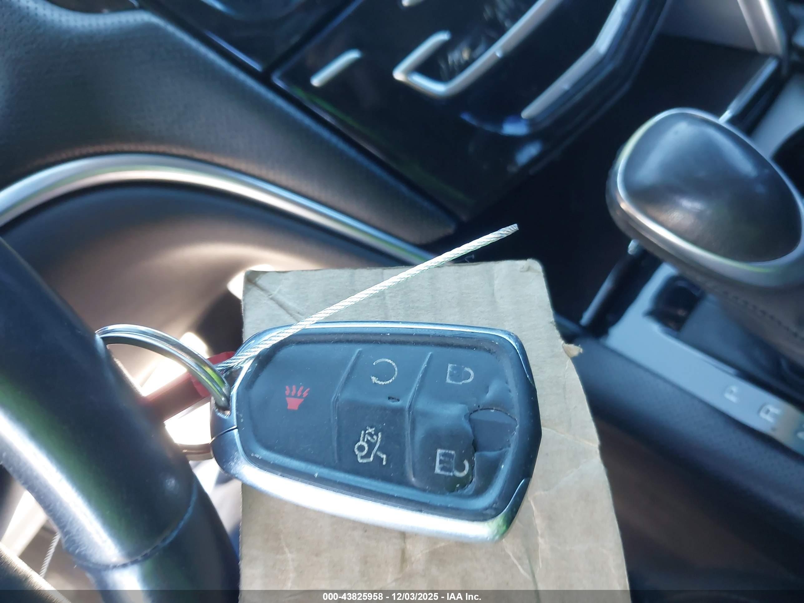 CADILLAC XTS image 11