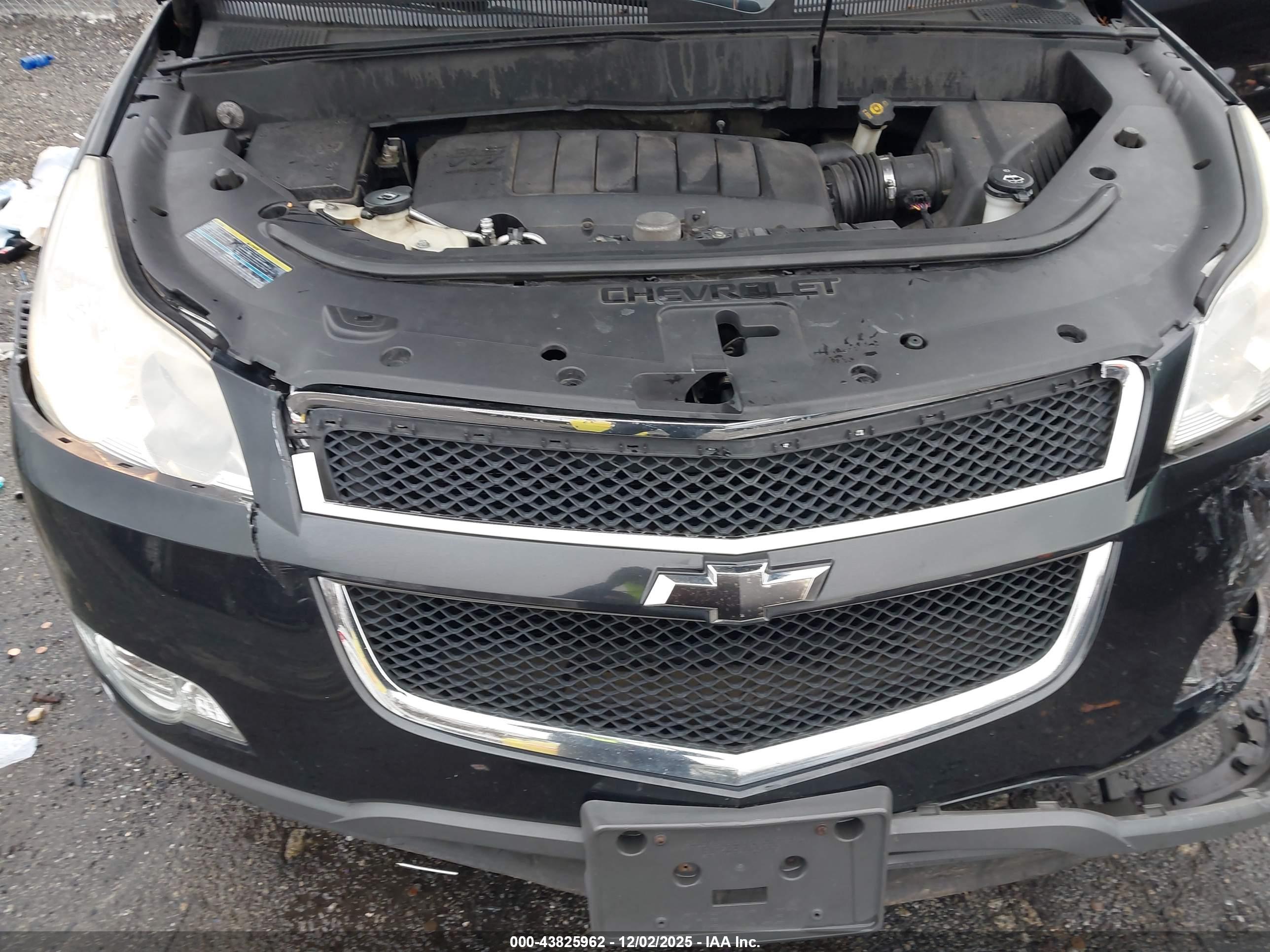 CHEVROLET TRAVERSE image 10